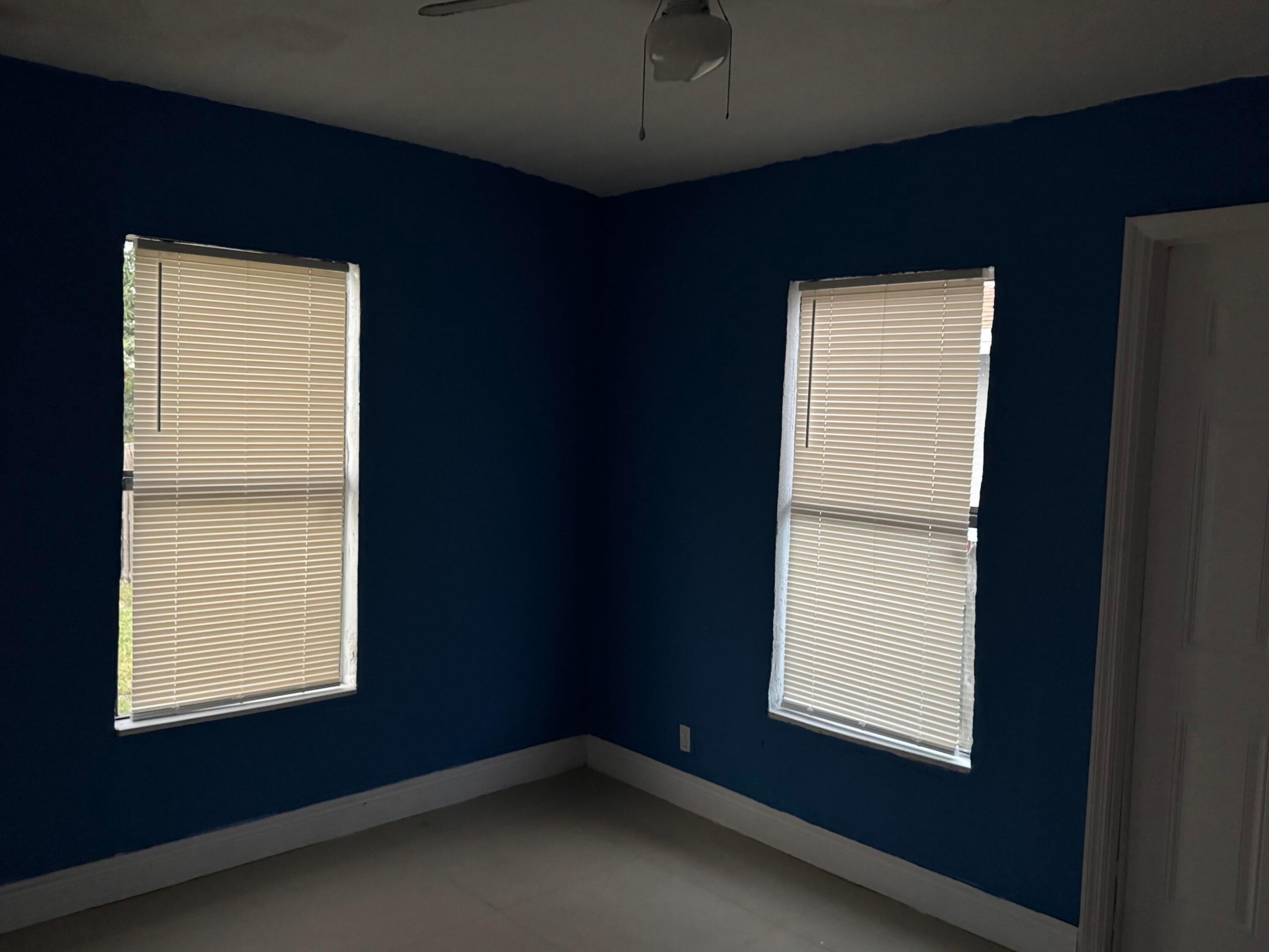 163 SW 5th Street