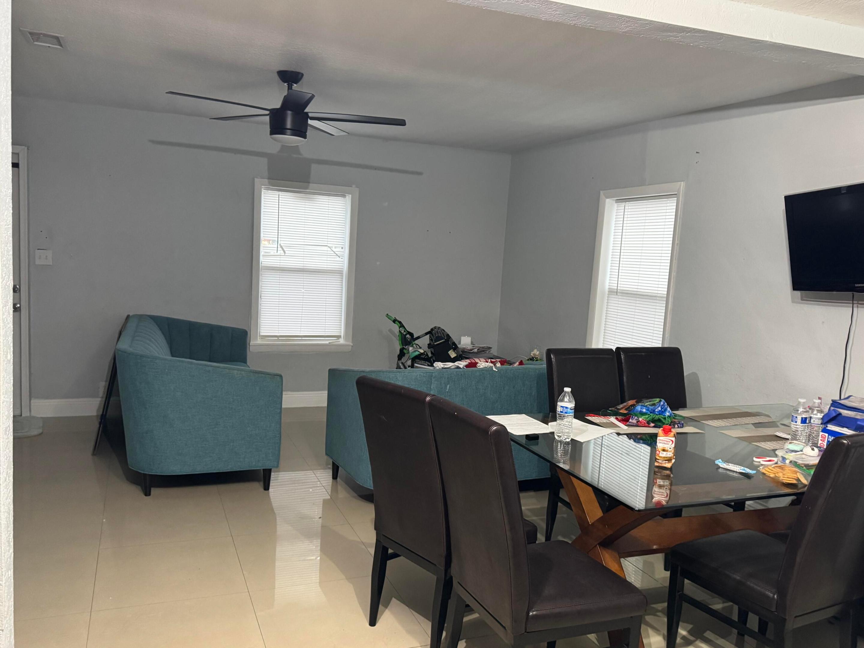 163 SW 5th Street