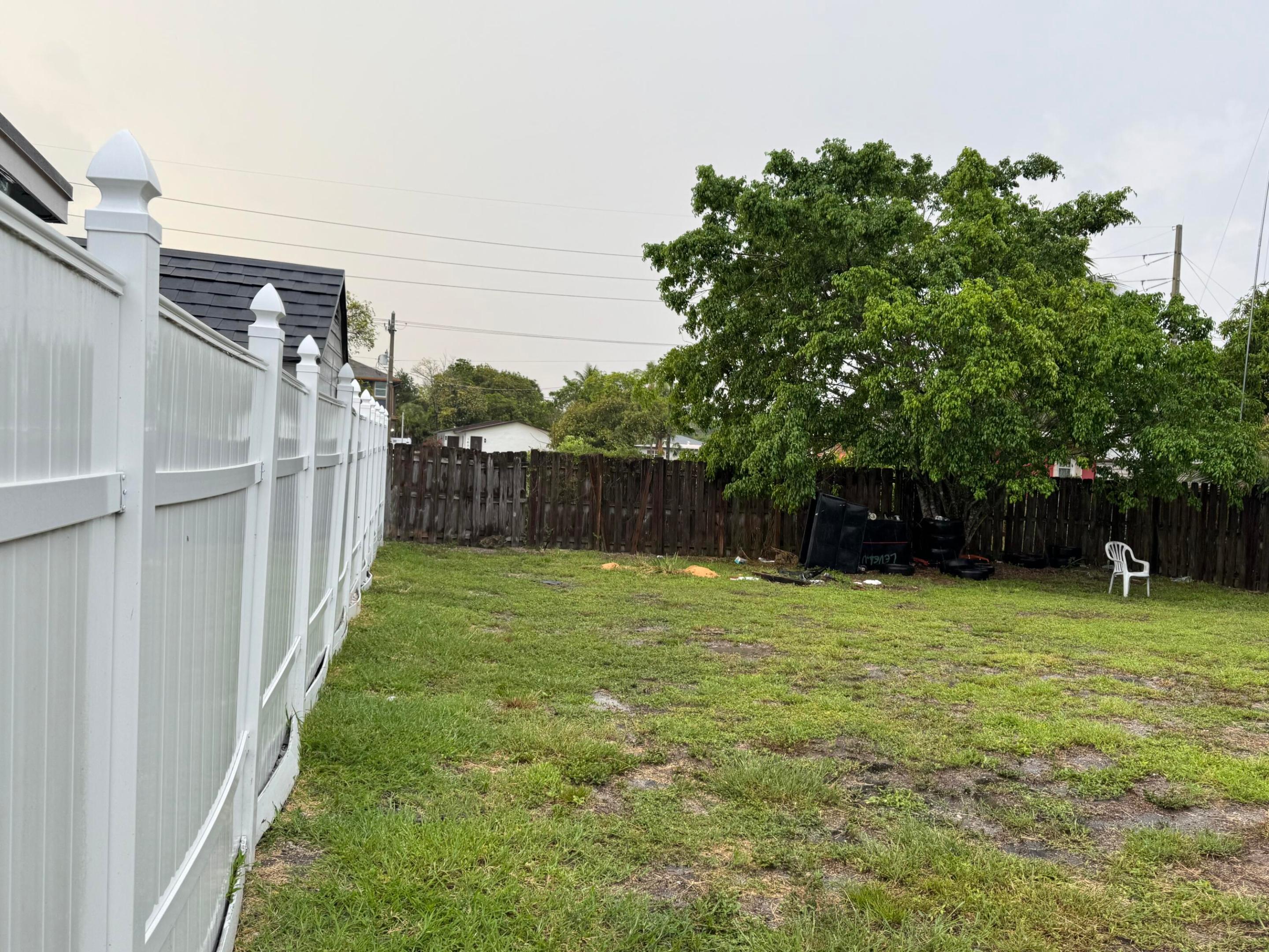 163 SW 5th Street