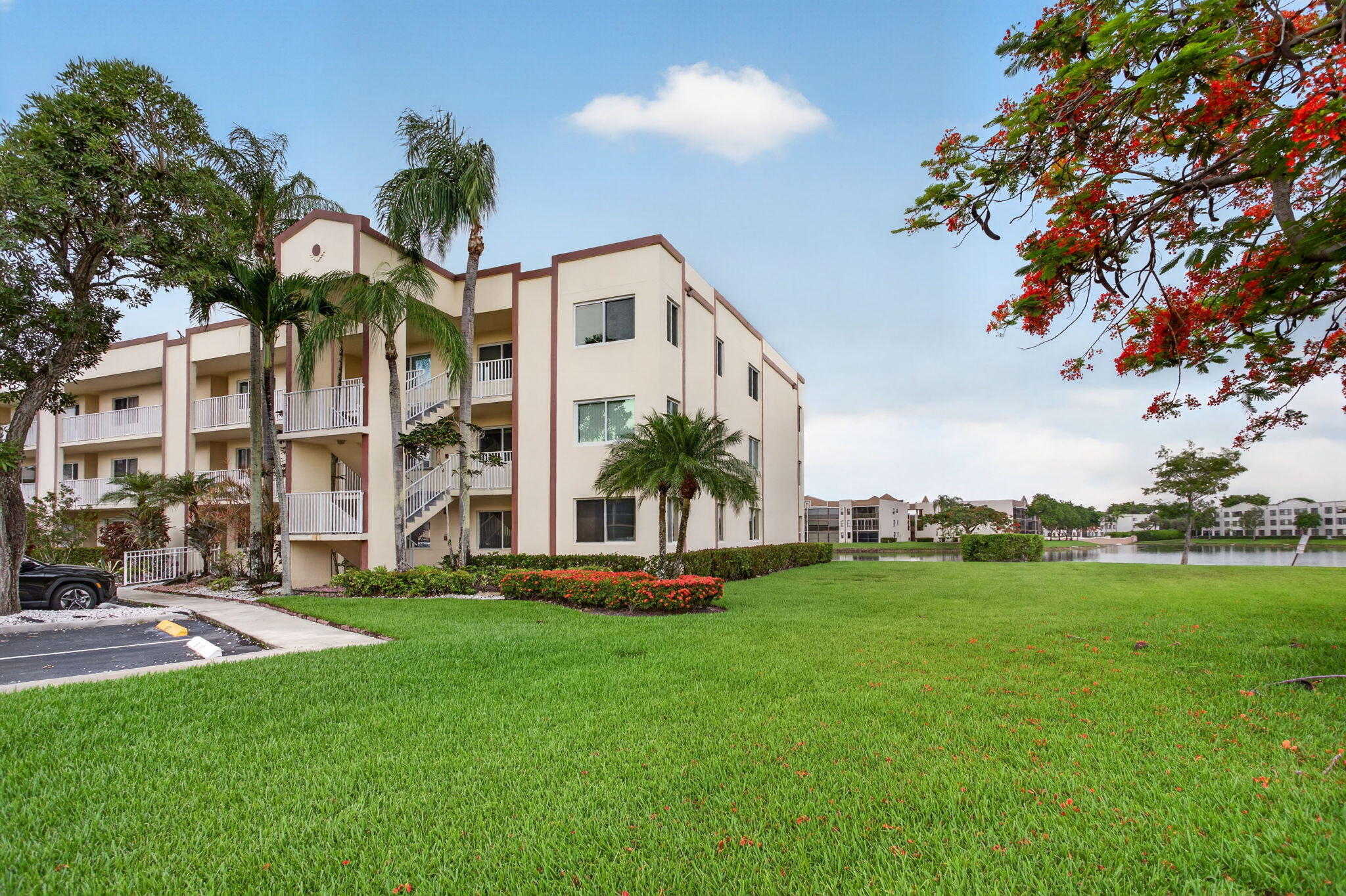 7216 S Devon Drive 212