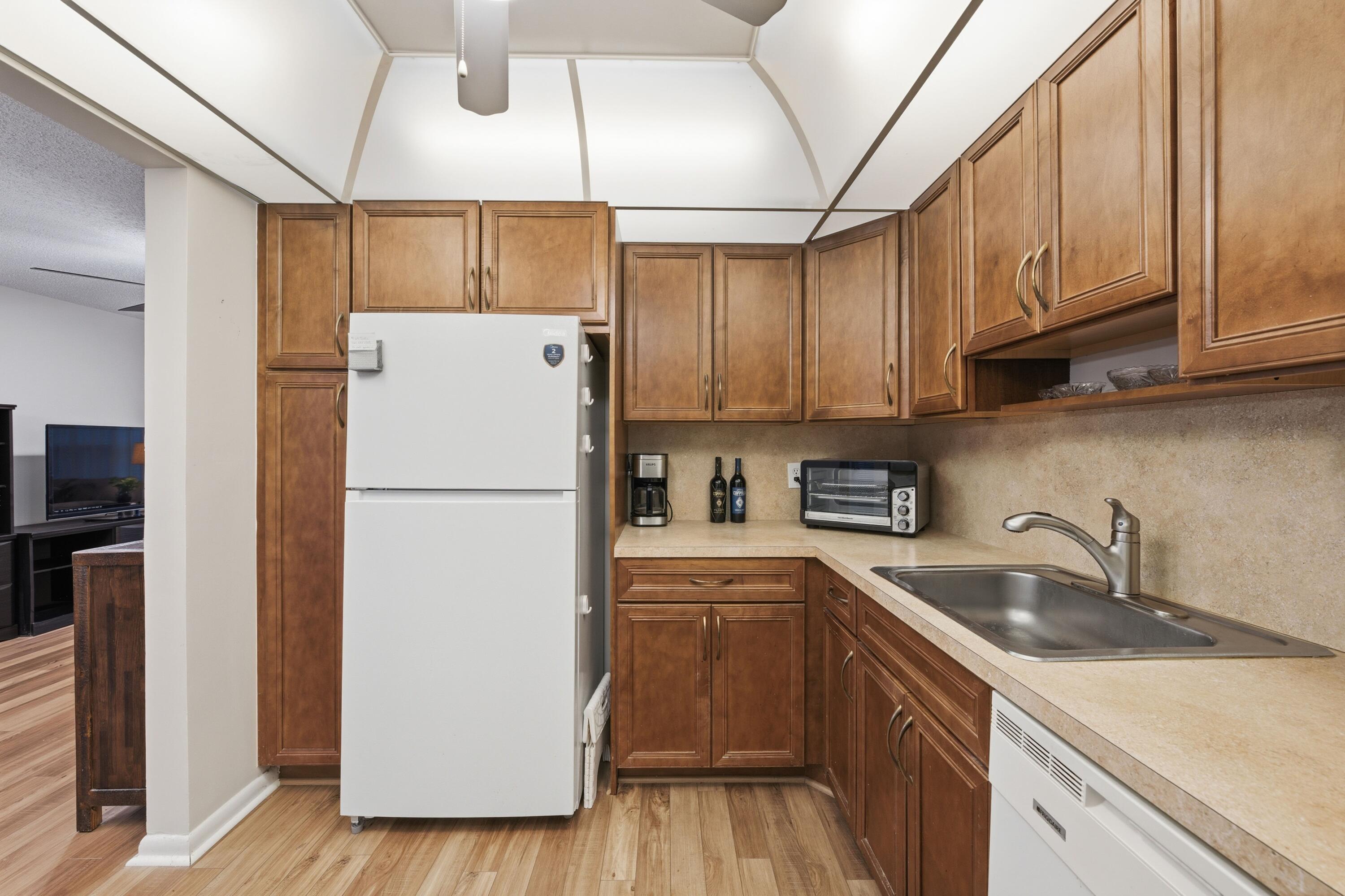 108 Greenbrier