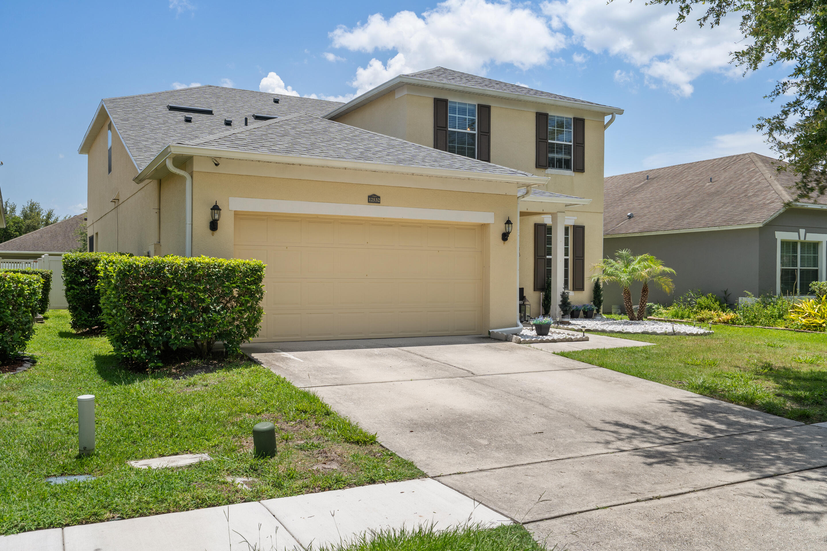 12532 Sawgrass Oak Street