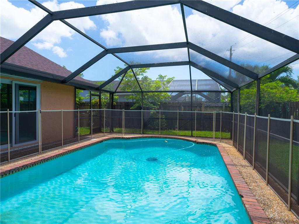 5332 NW 29th Court