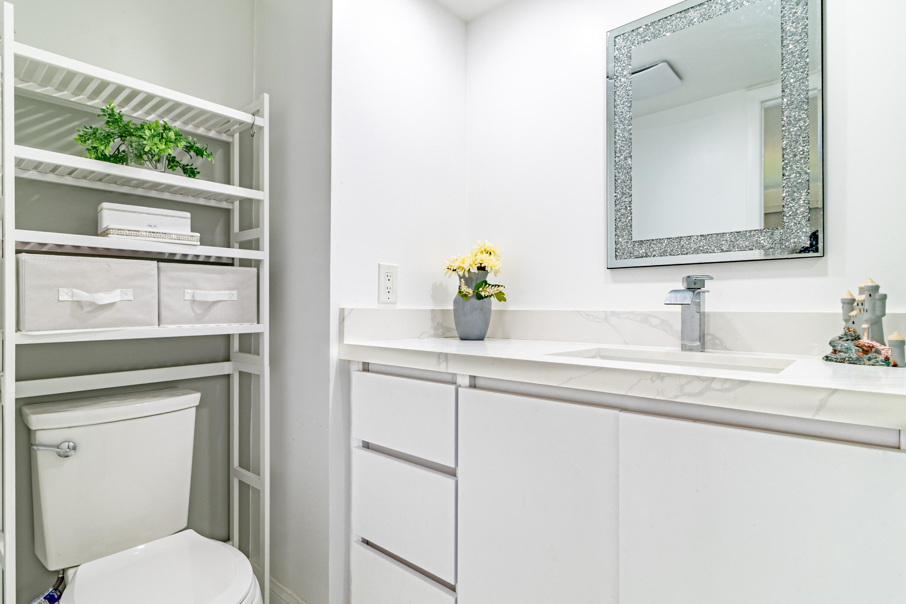 10331 Sunrise Lakes Boulevard Unit: 302