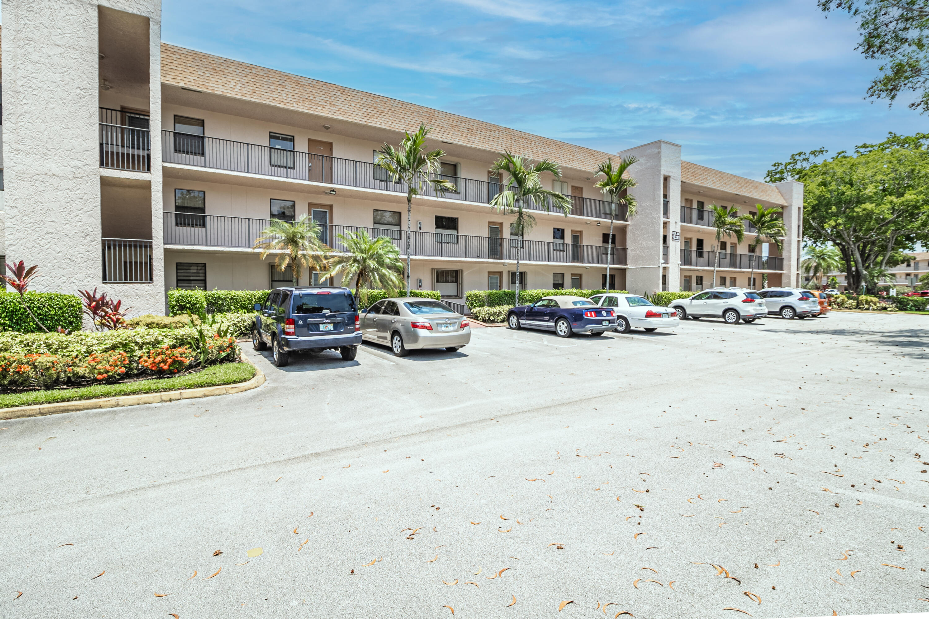 10331 Sunrise Lakes Boulevard Unit: 302