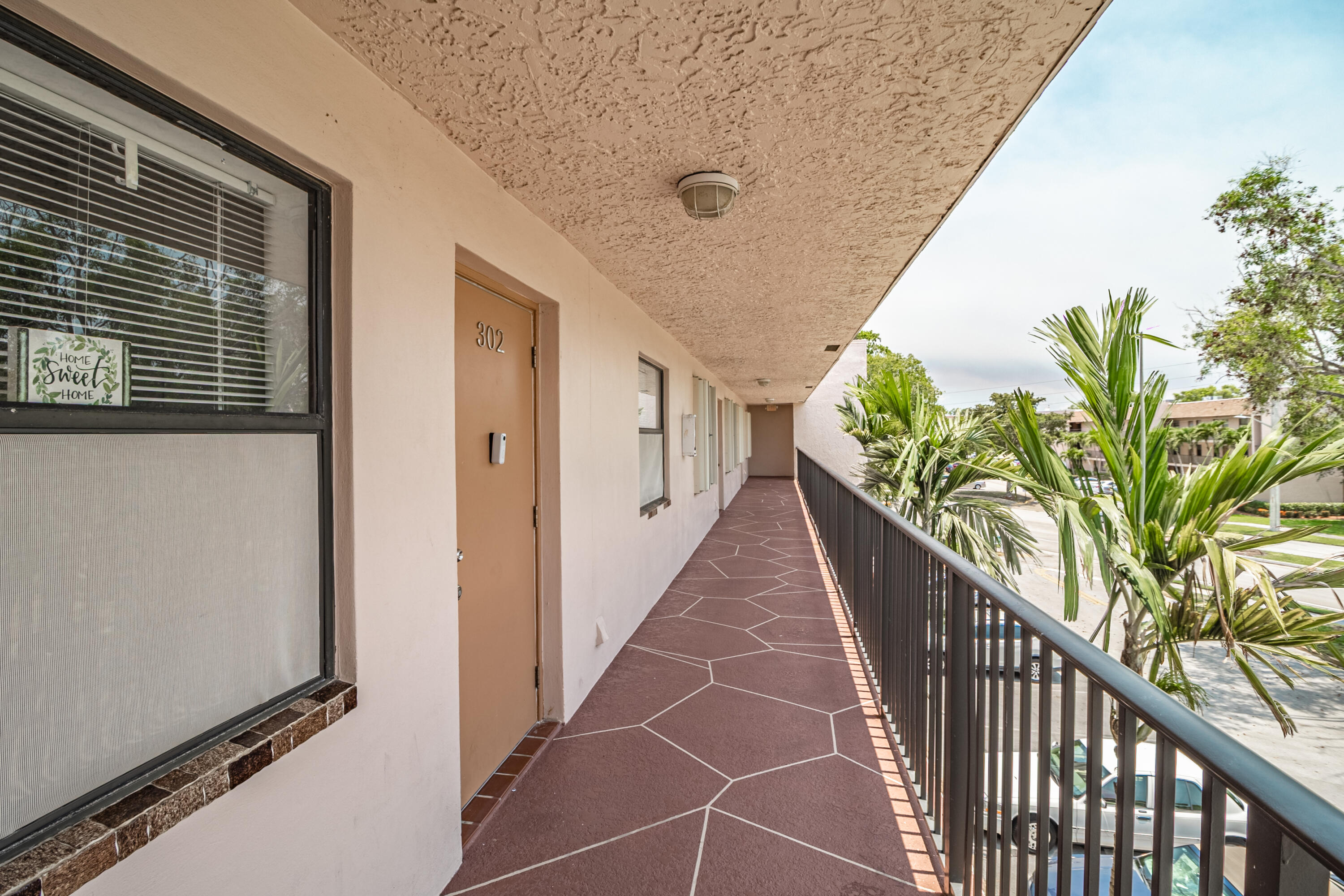 10331 Sunrise Lakes Boulevard Unit: 302
