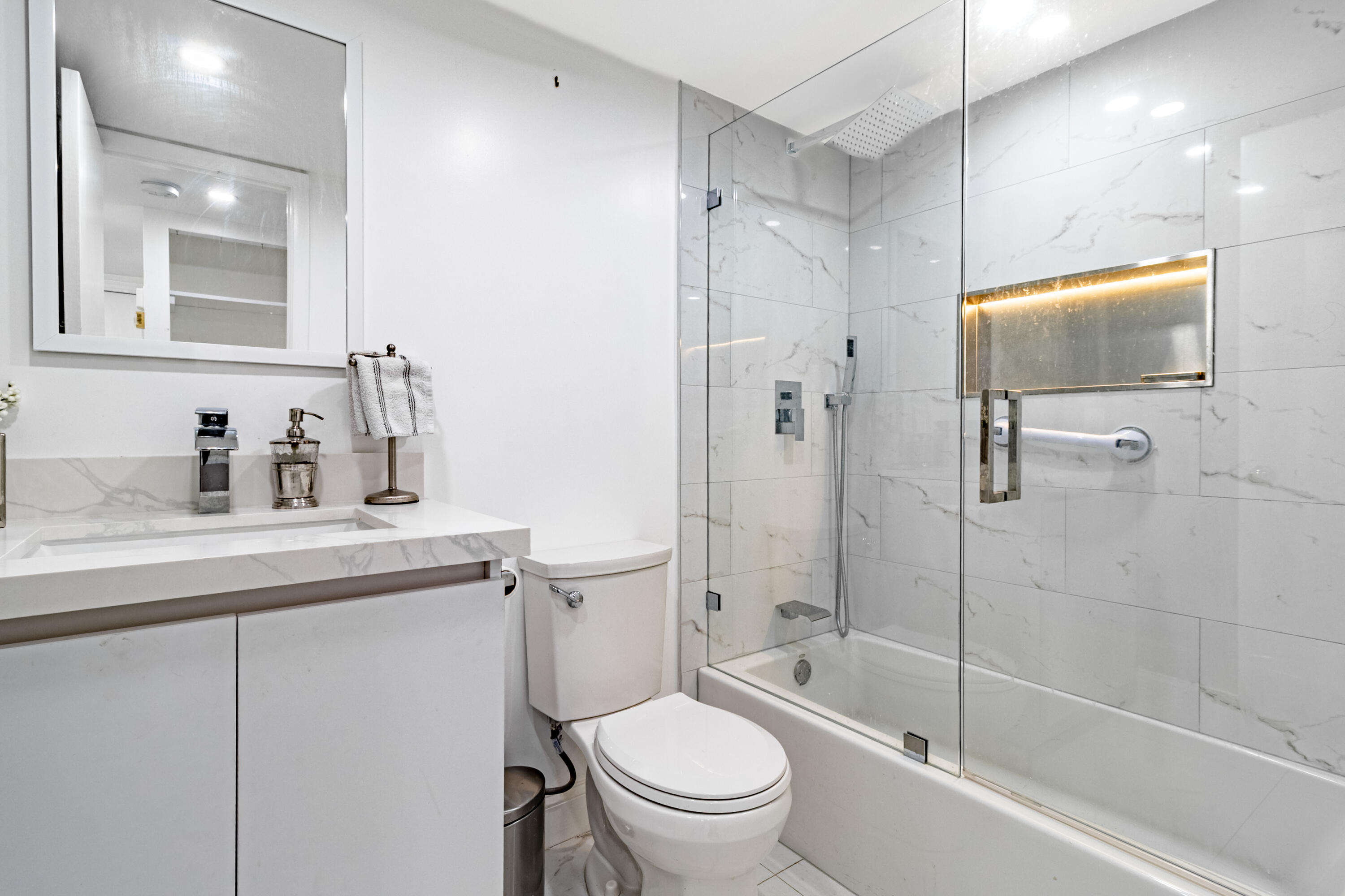 10331 Sunrise Lakes Boulevard Unit: 302