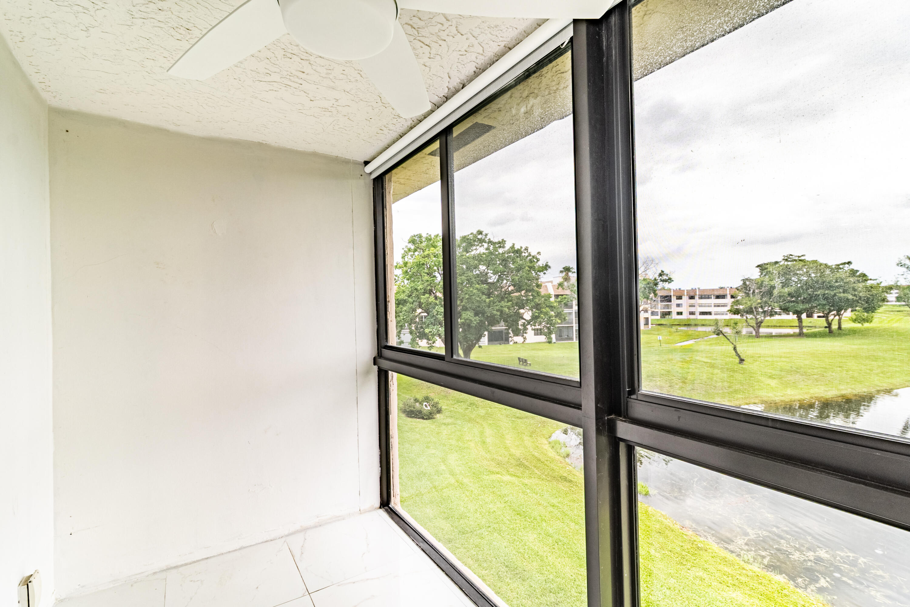 10331 Sunrise Lakes Boulevard Unit: 302