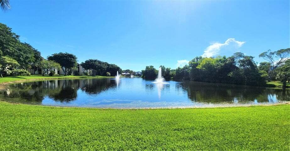825 Egret Circle 404
