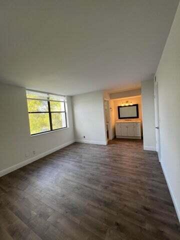 825 Egret Circle 404