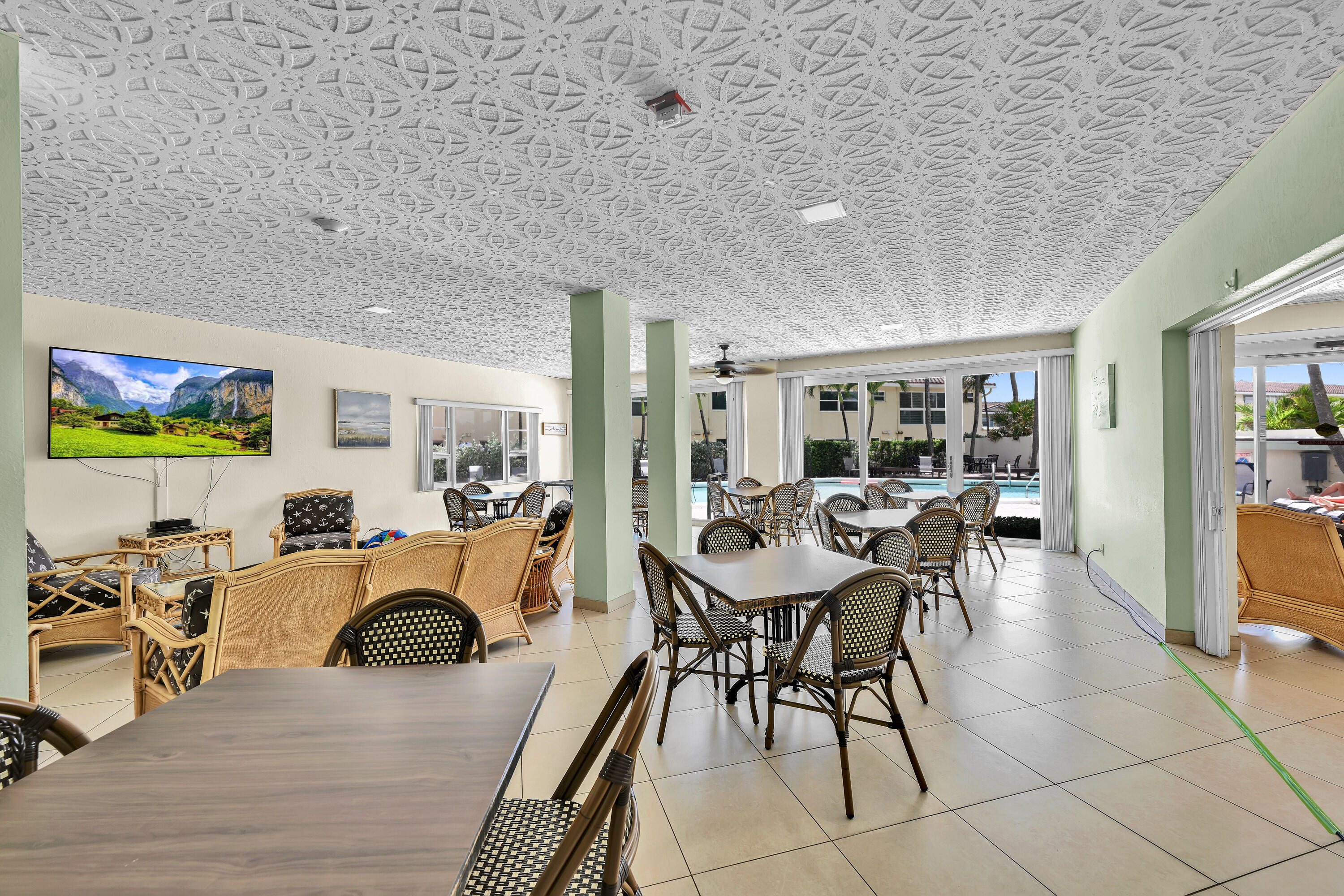 6000 N Ocean Boulevard 1d, Lauderdale-By-The-Sea Unit: 1d