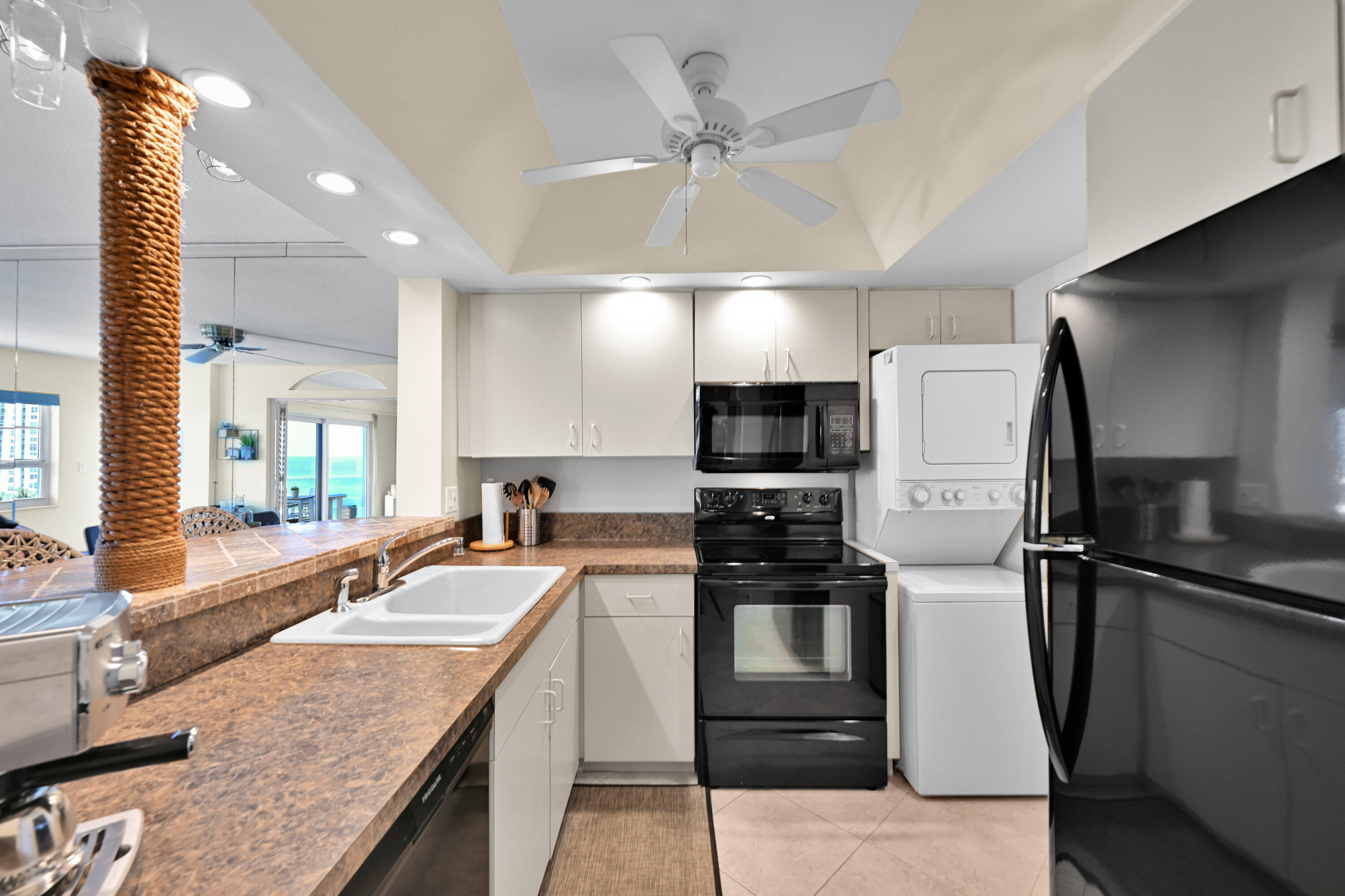 6000 N Ocean Boulevard 1d, Lauderdale-By-The-Sea Unit: 1d