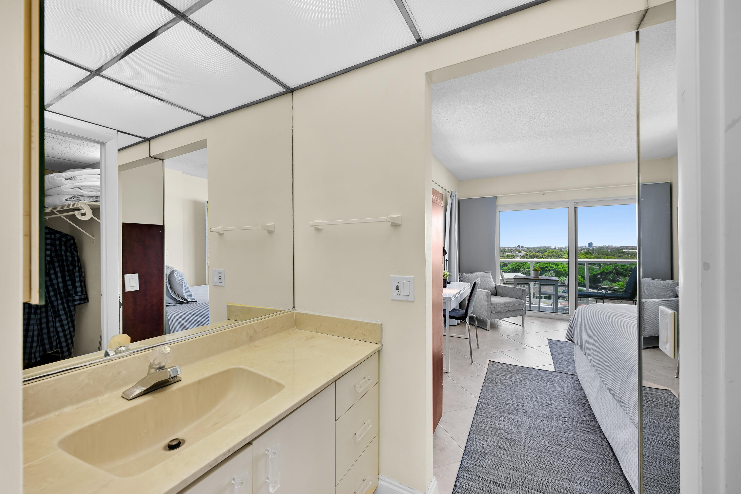 6000 N Ocean Boulevard 1d, Lauderdale-By-The-Sea Unit: 1d