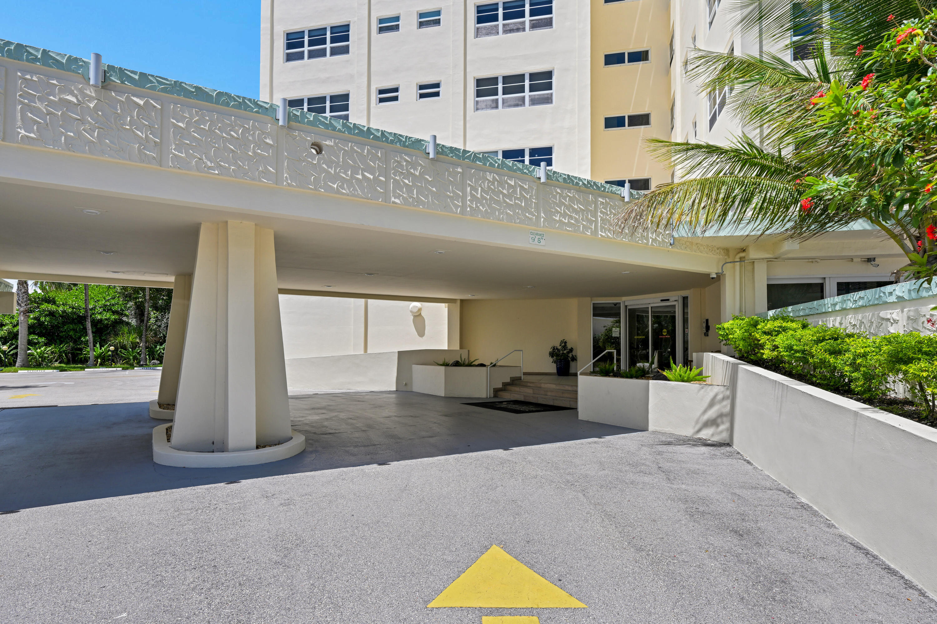 6000 N Ocean Boulevard 1d, Lauderdale-By-The-Sea Unit: 1d