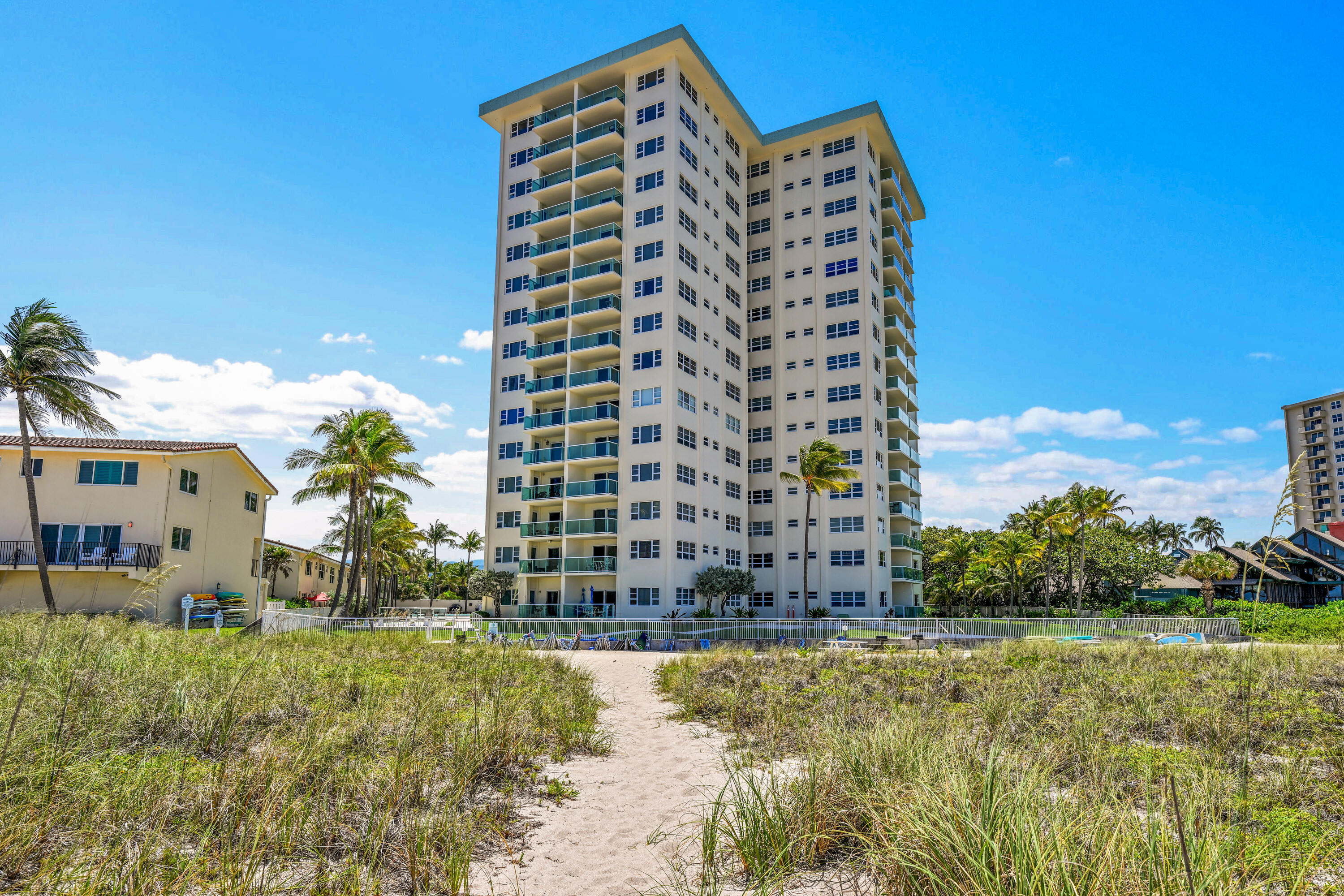 6000 N Ocean Boulevard 1d, Lauderdale-By-The-Sea Unit: 1d