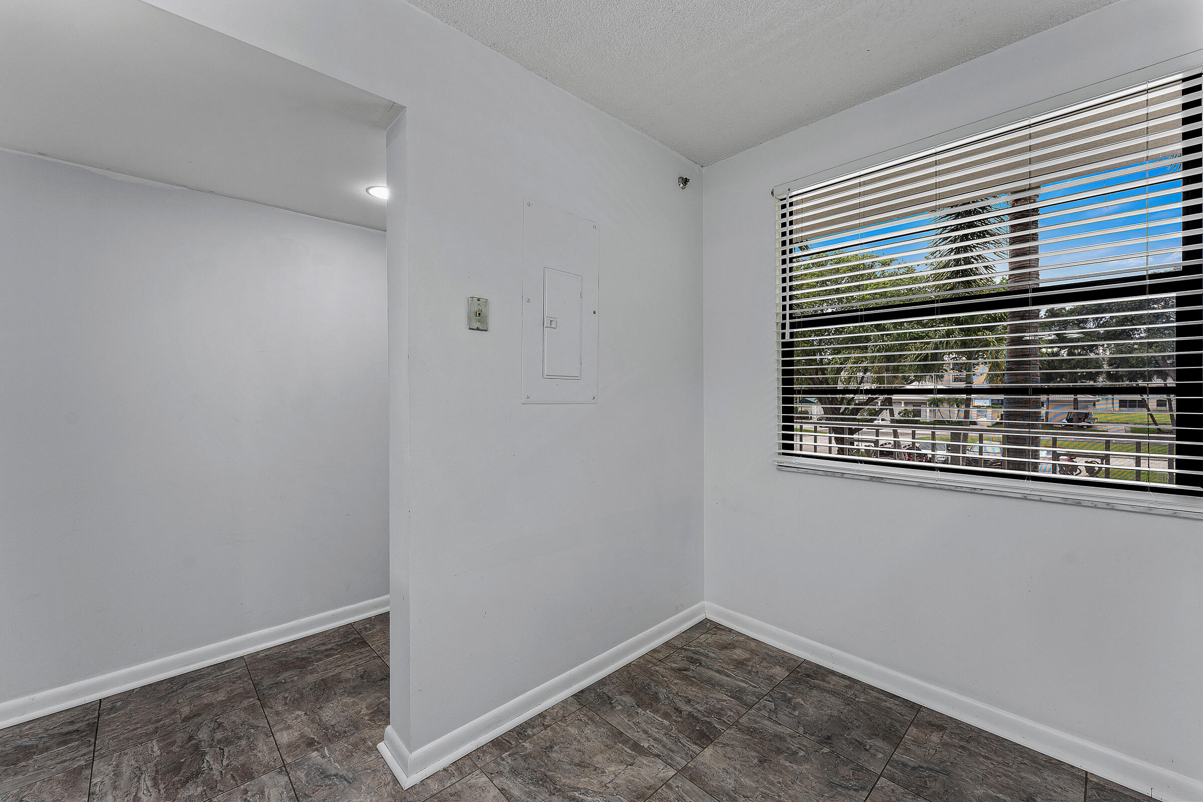 6097 Balboa Circle 202