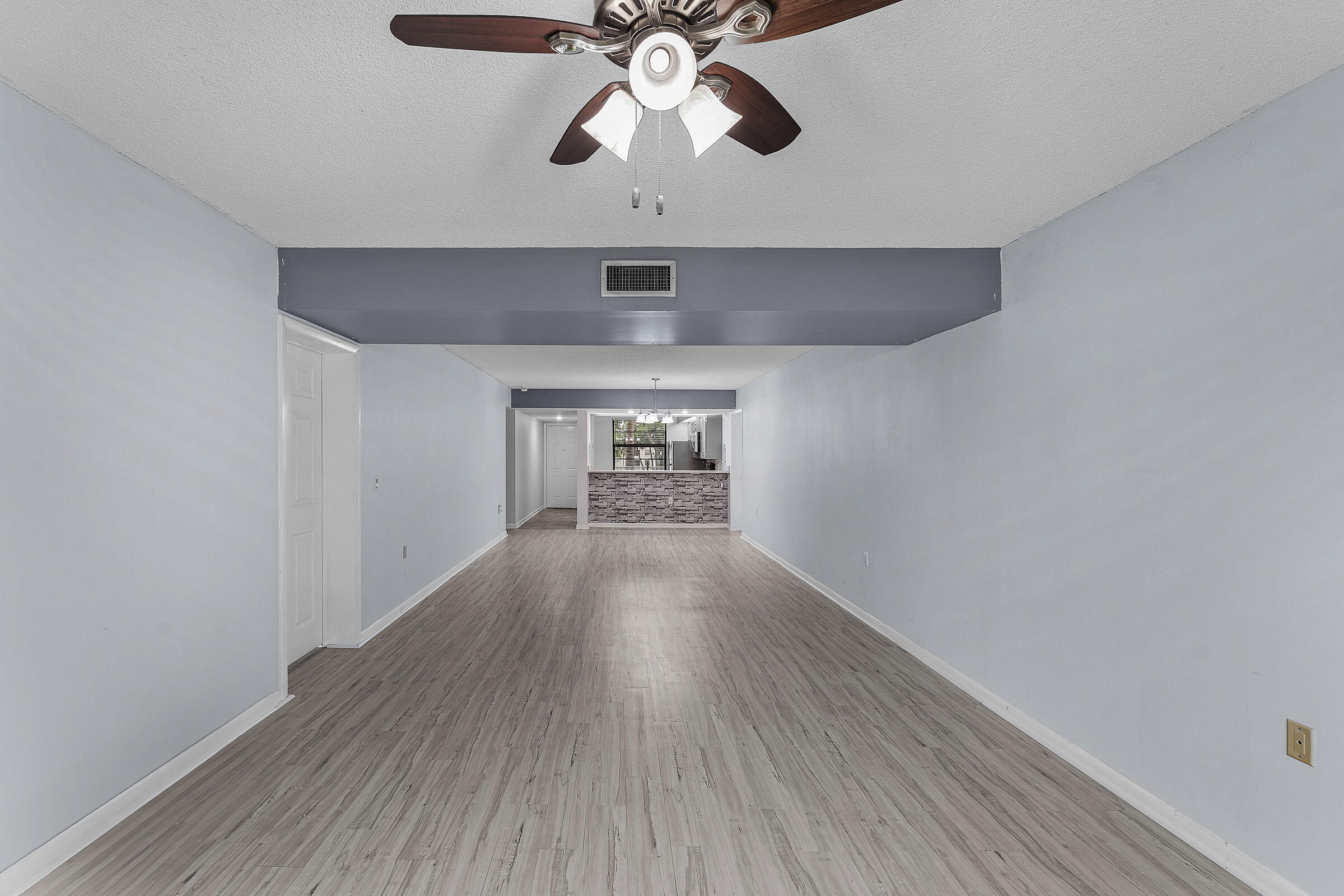6097 Balboa Circle 202