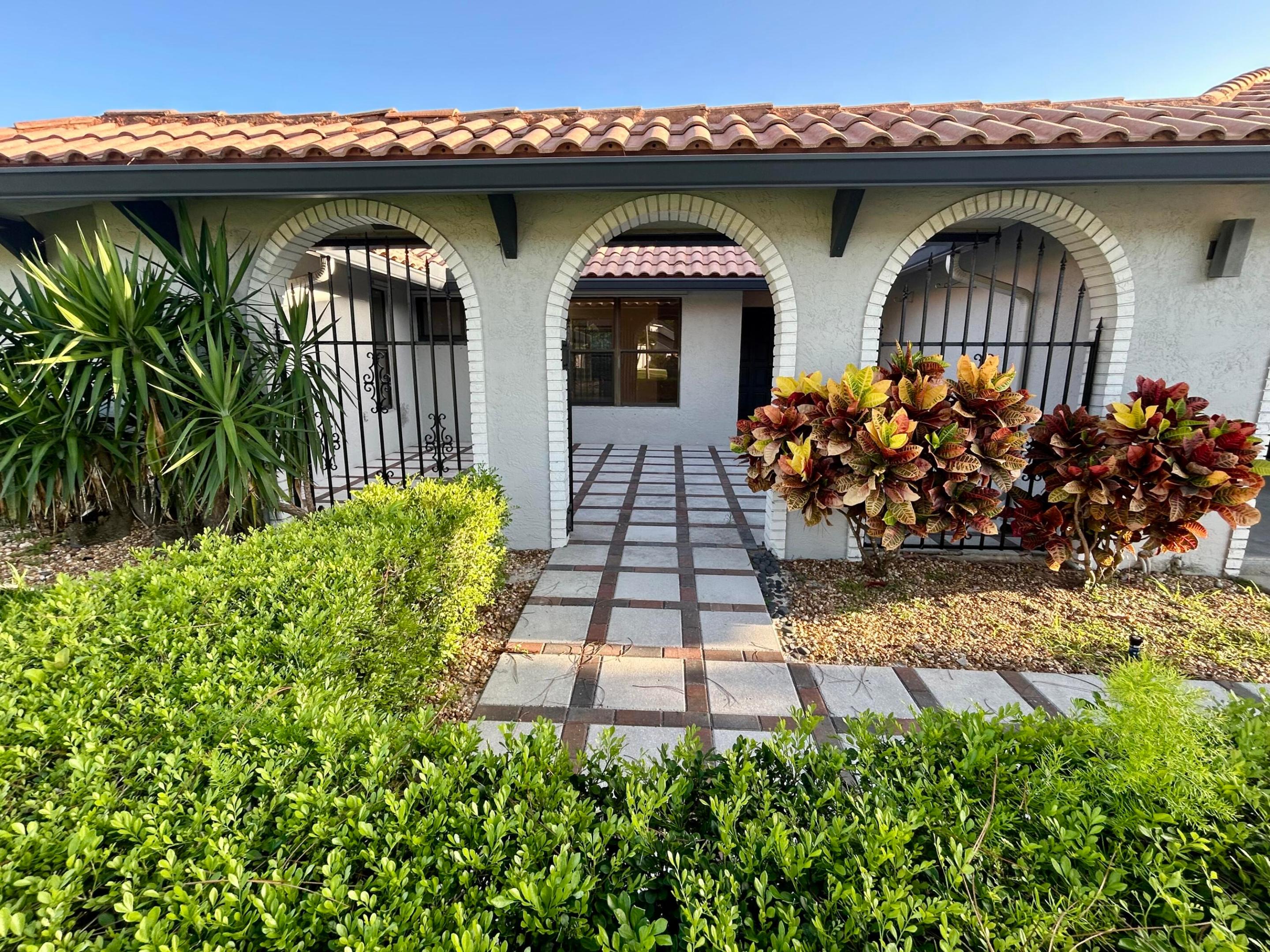 22822 Pinewood Court