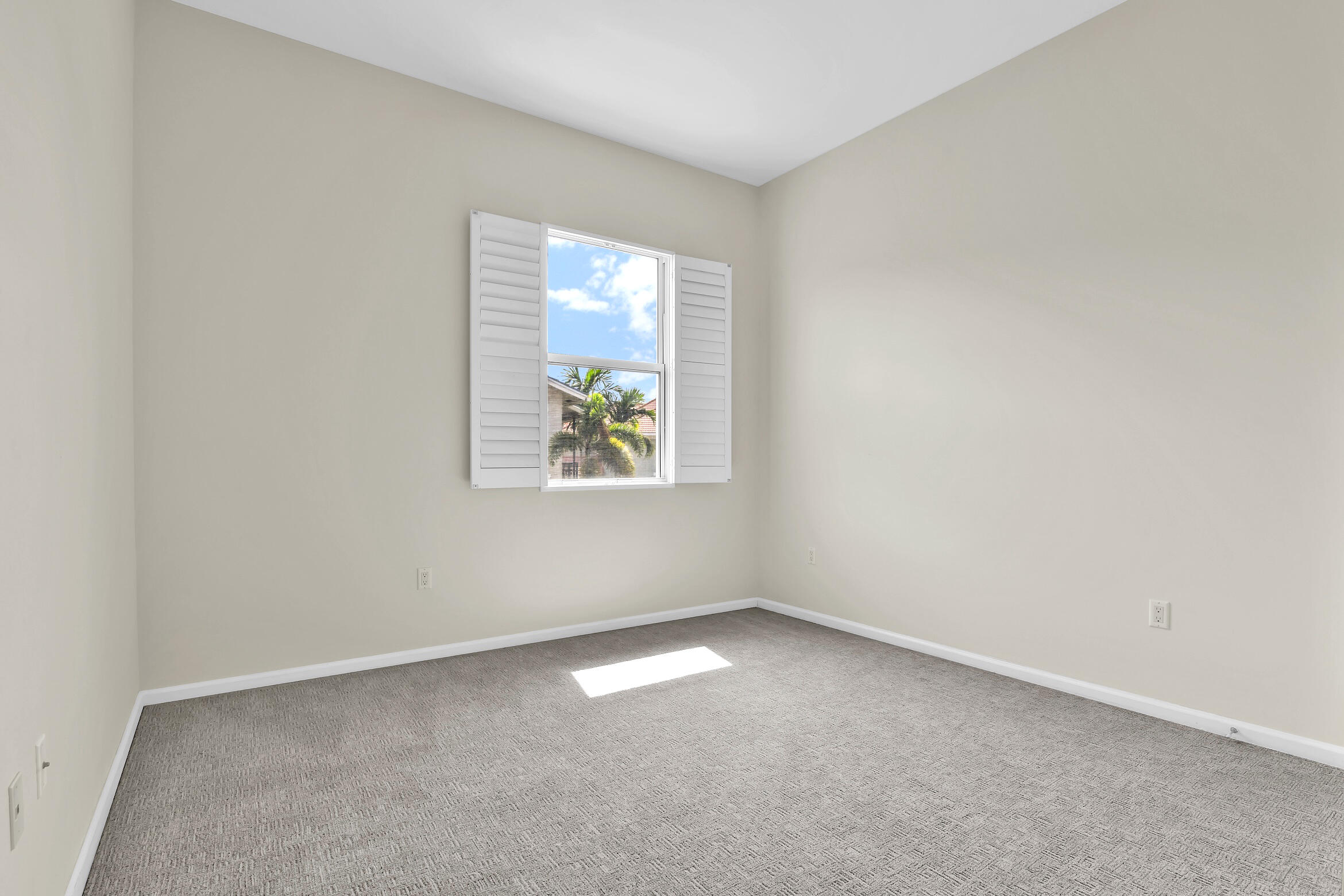 1835 Highland Grove Drive