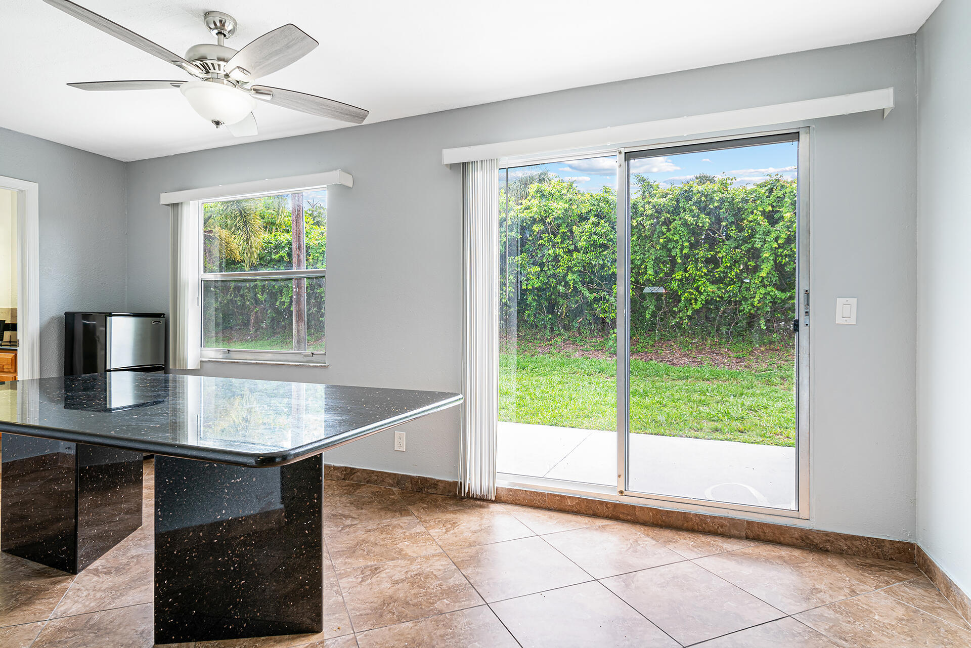 2722 Peer Lane 187