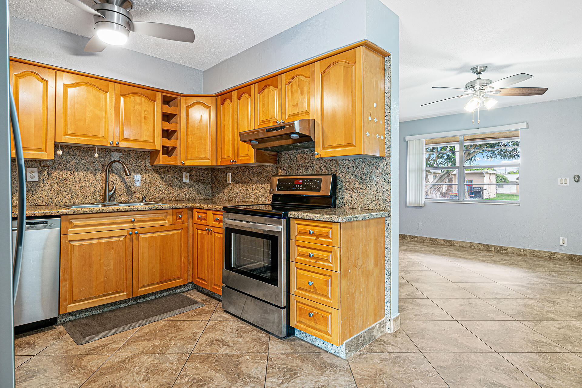 2722 Peer Lane 187
