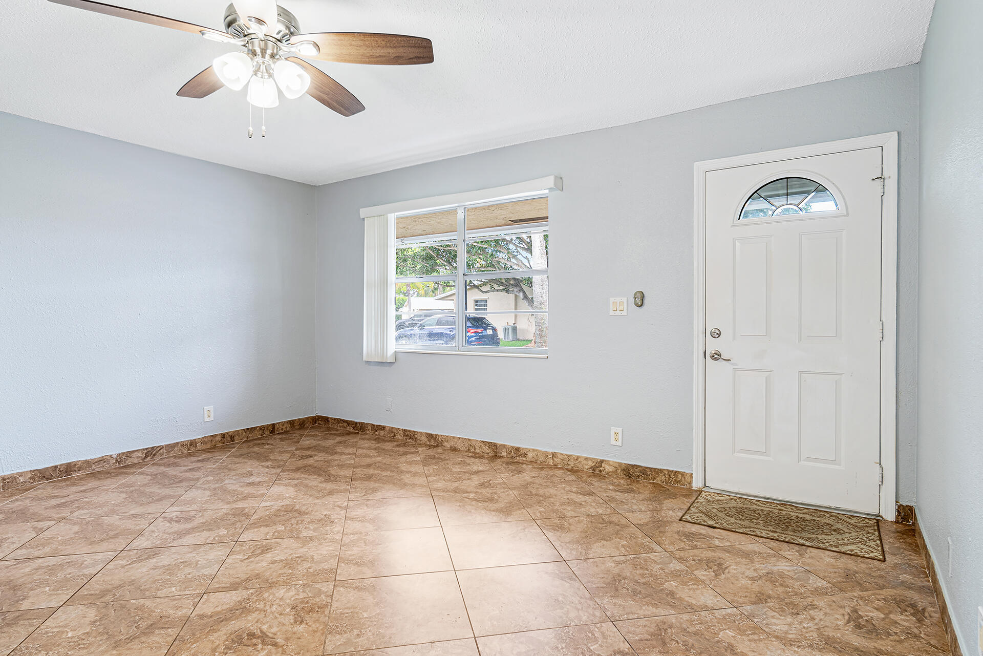 2722 Peer Lane 187