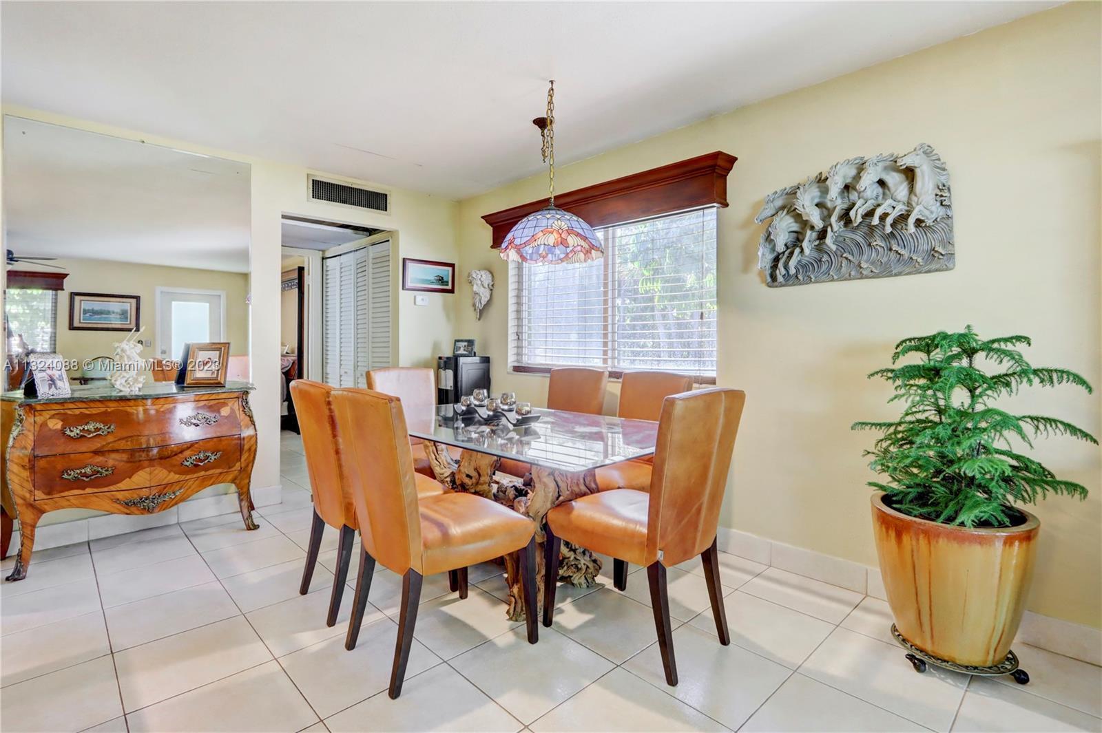 694 Brittany Park O