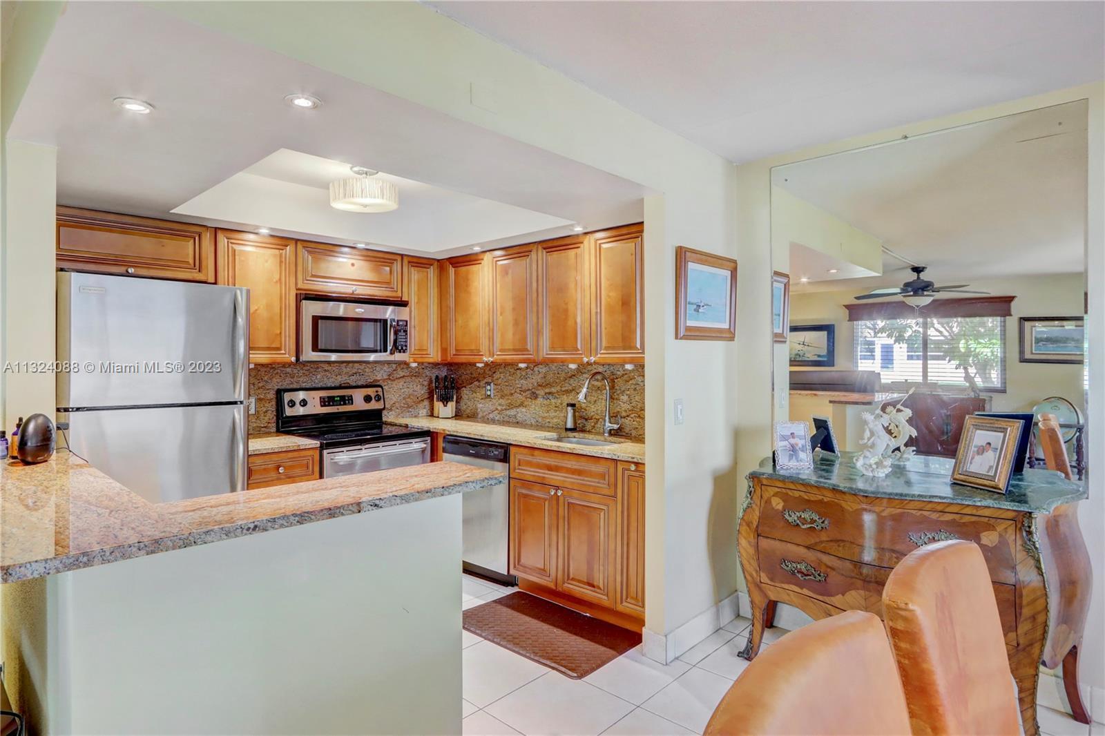 694 Brittany Park O
