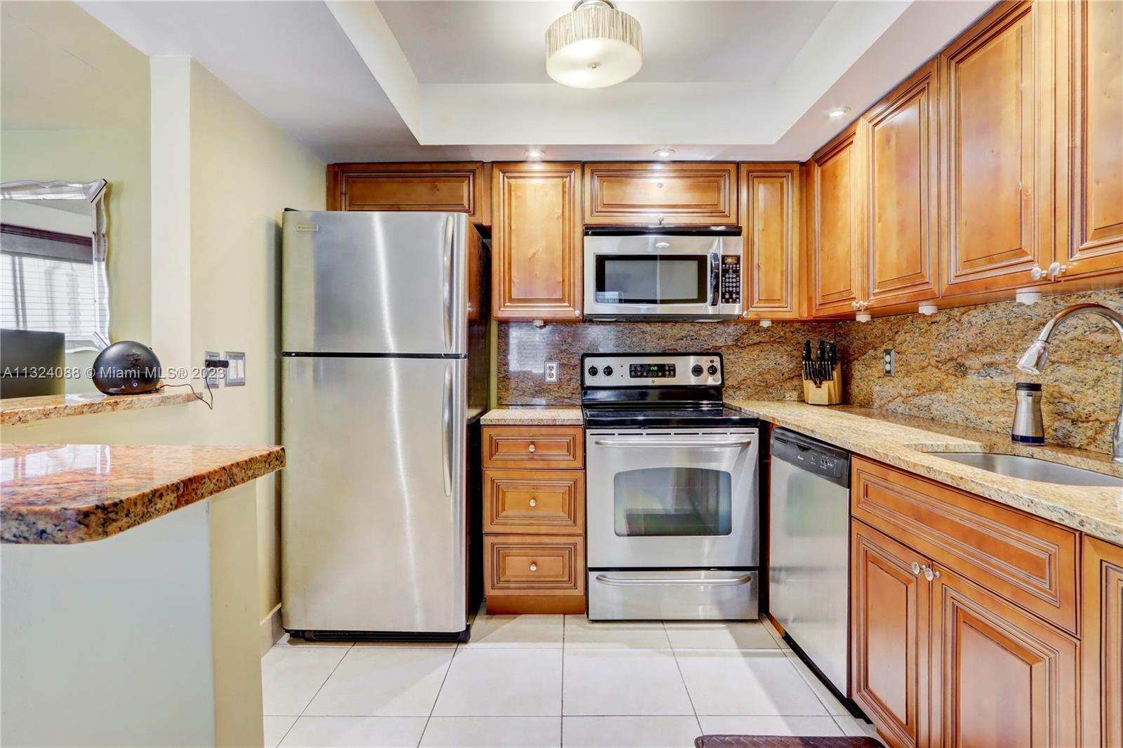 694 Brittany Park O