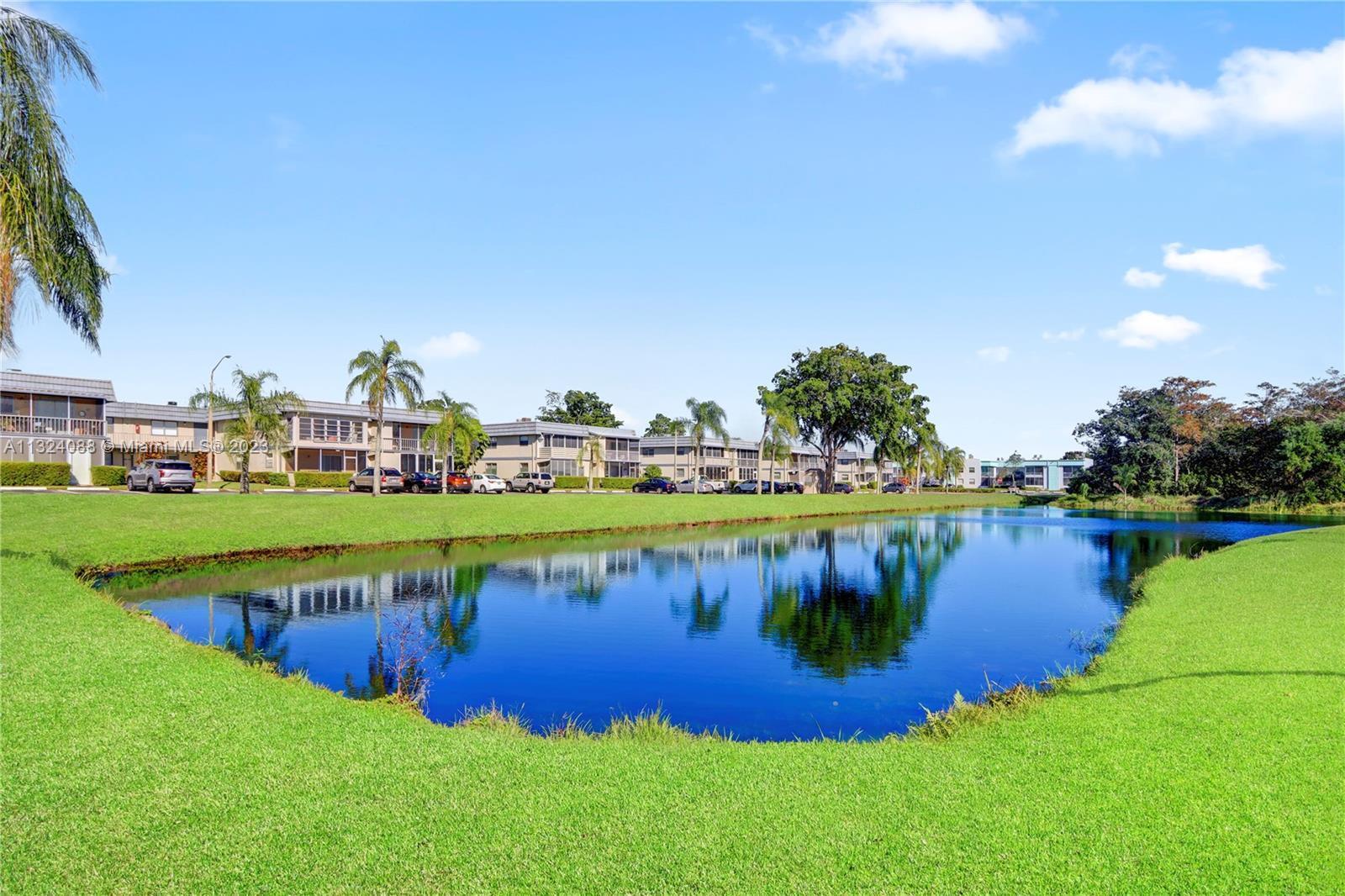 694 Brittany Park O