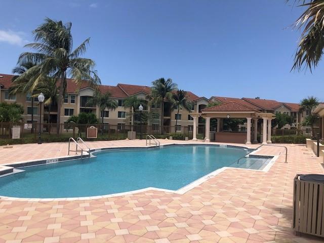 201 Villa Circle 201