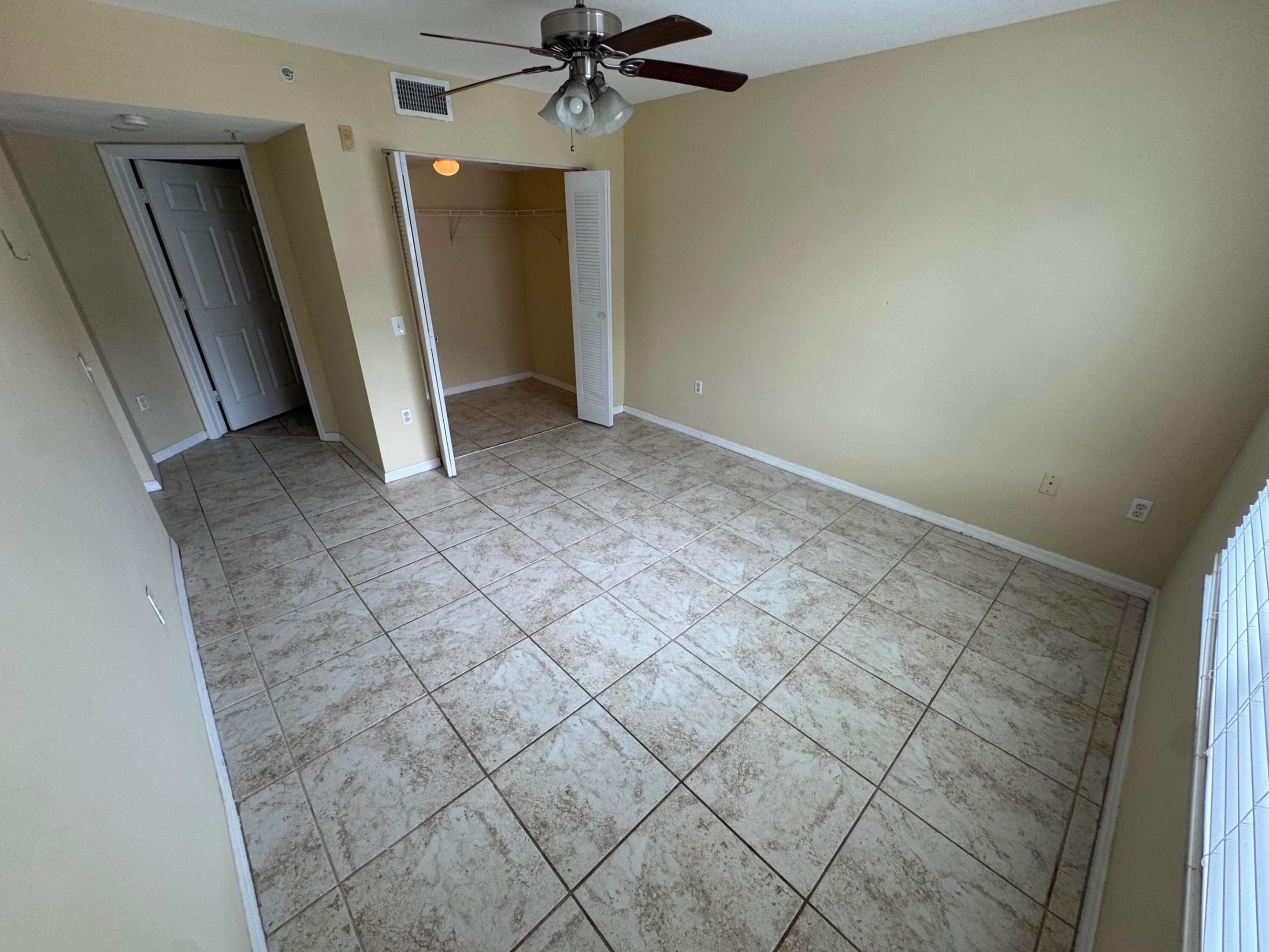 201 Villa Circle 201