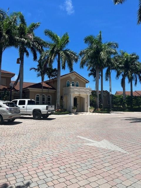 201 Villa Circle 201
