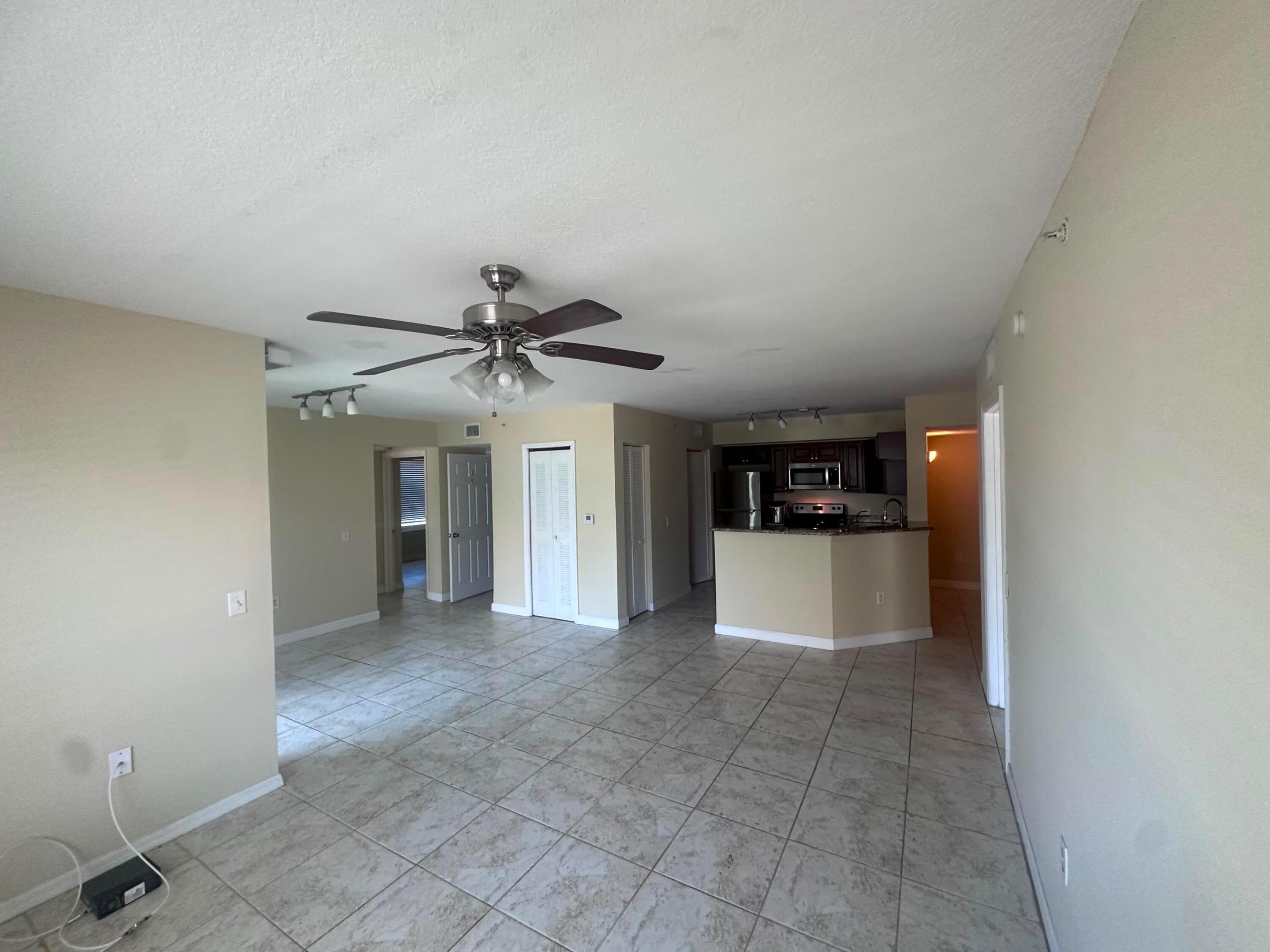 201 Villa Circle 201