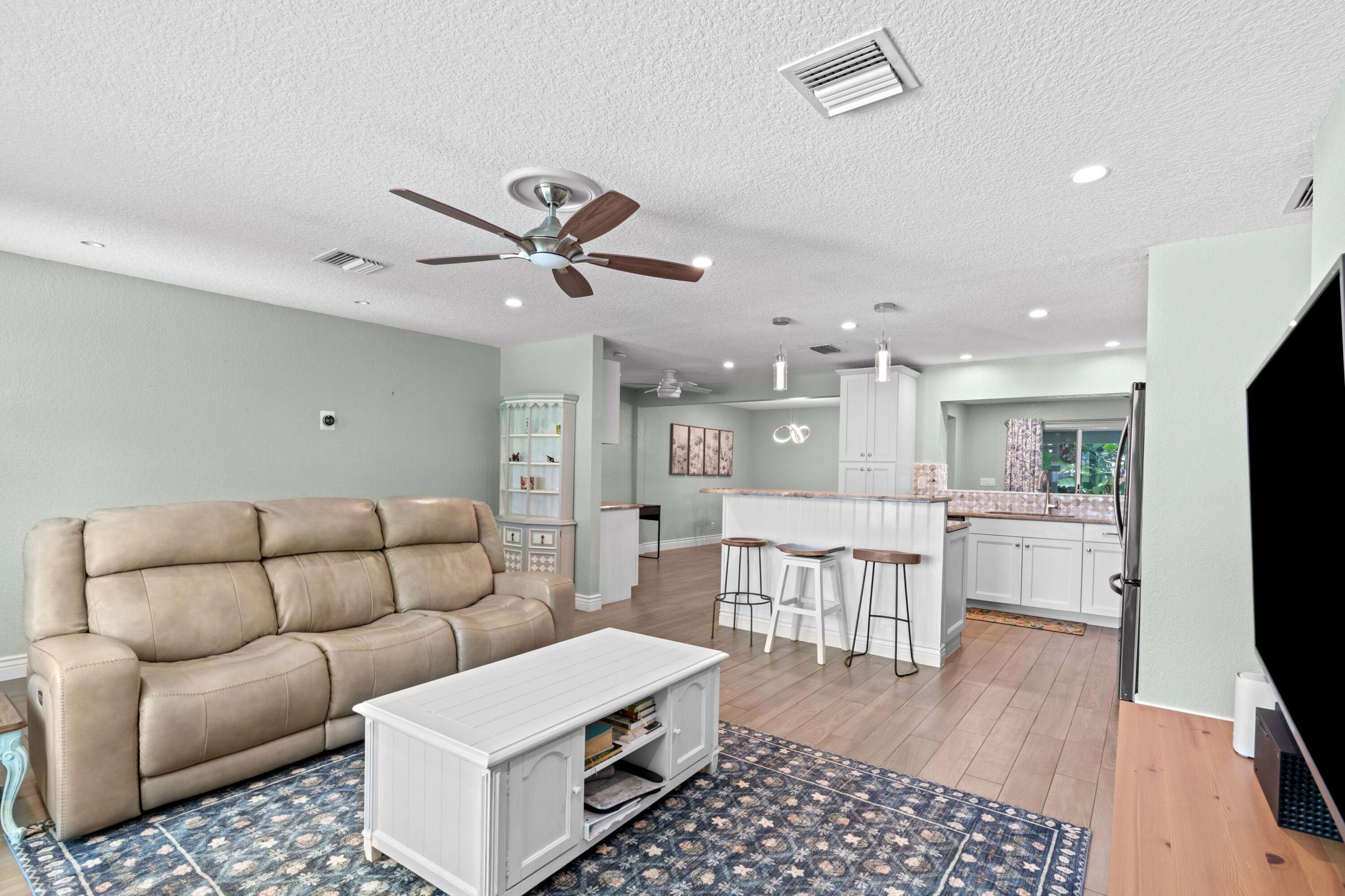 2890 SE 1st Court