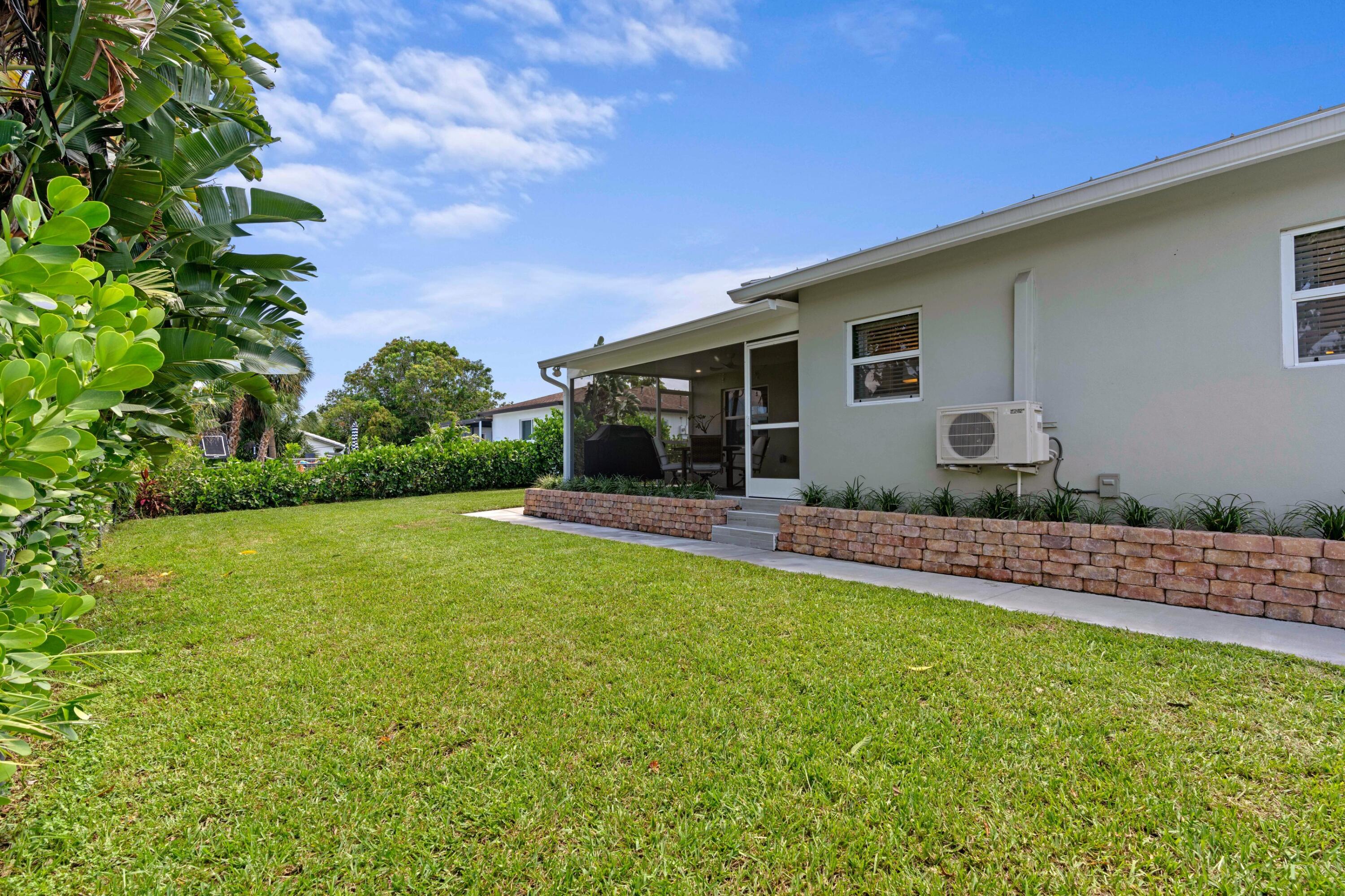 2890 SE 1st Court