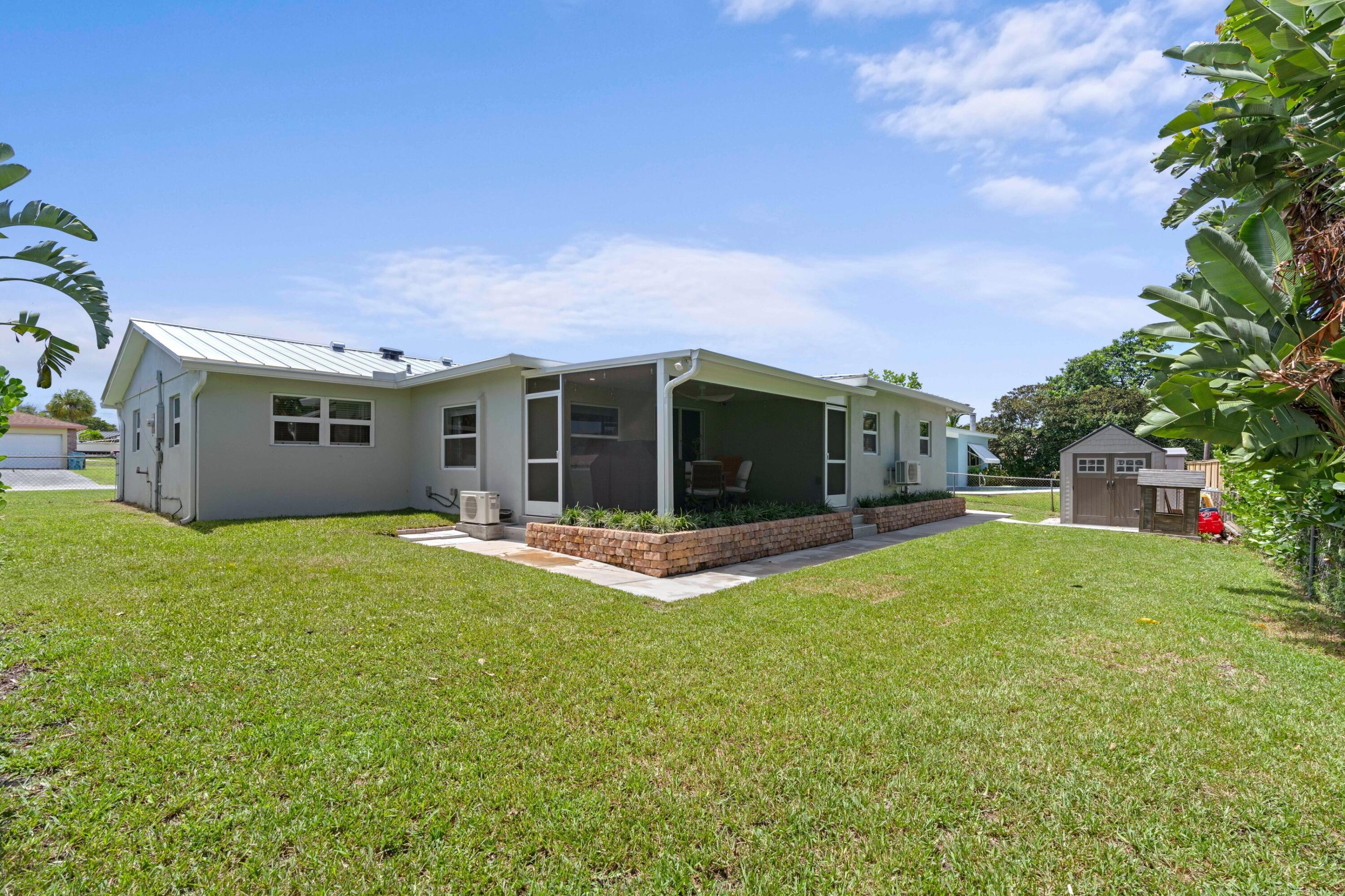 2890 SE 1st Court