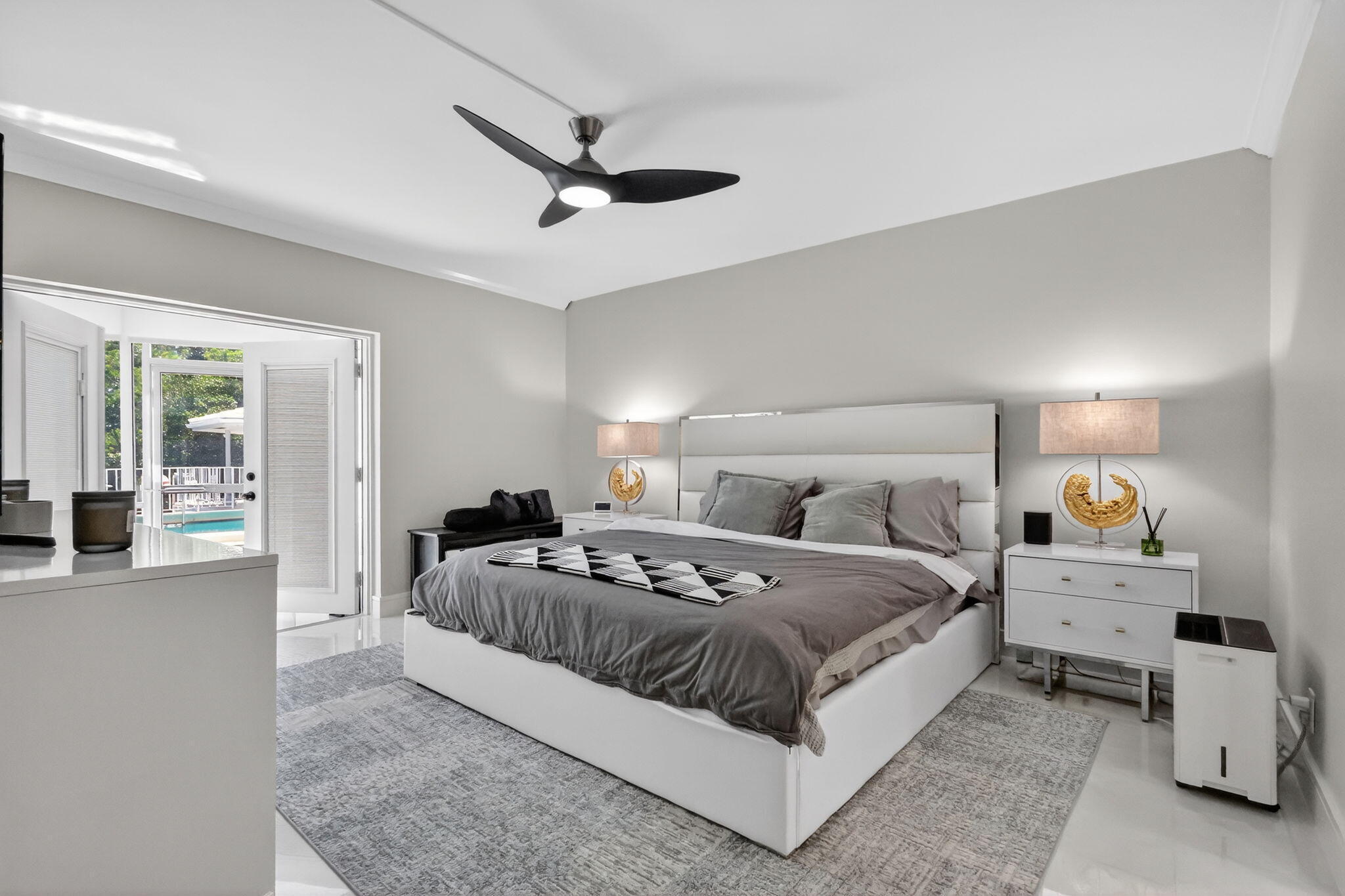 700 NE Harbour Terrace 1250