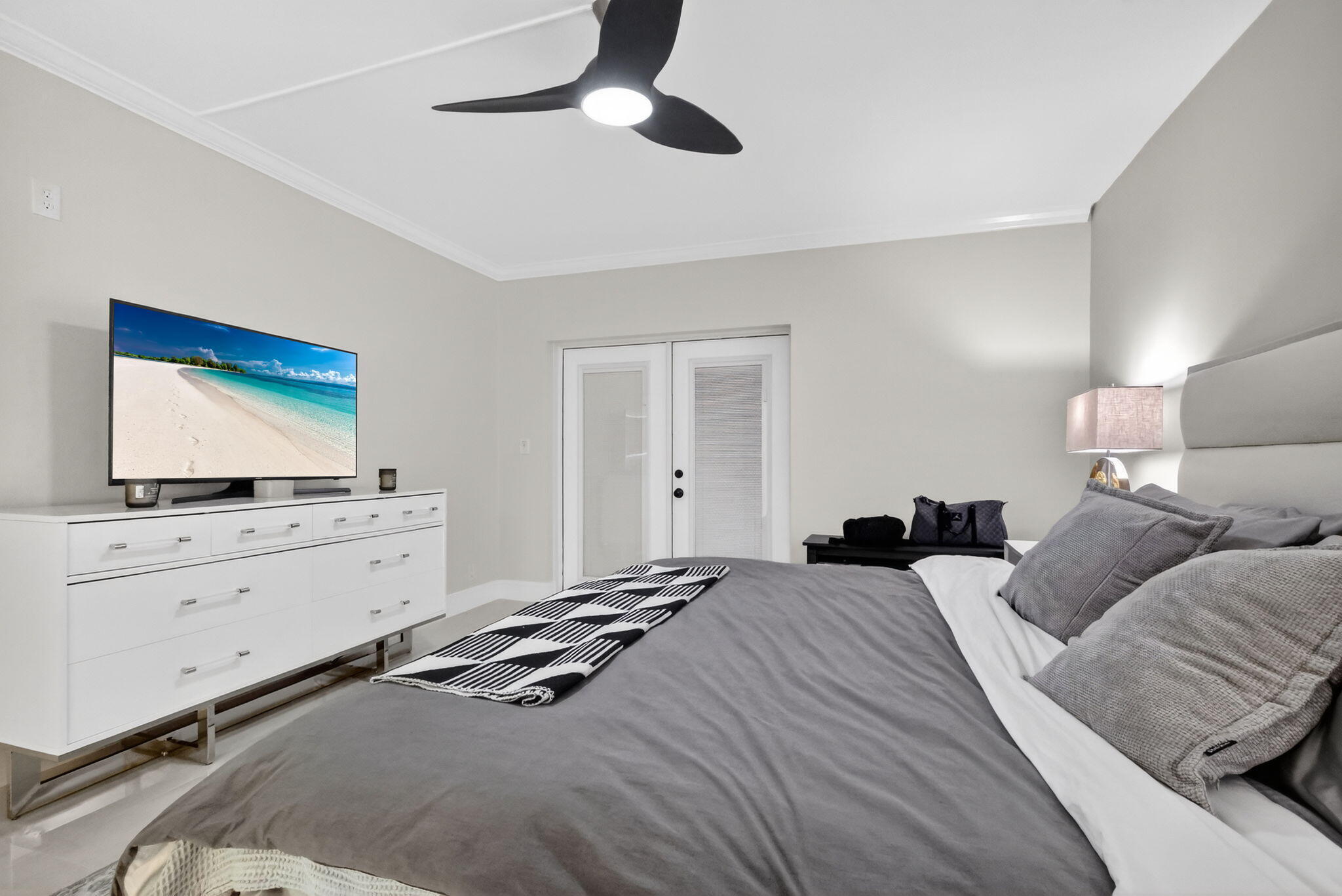 700 NE Harbour Terrace 1250
