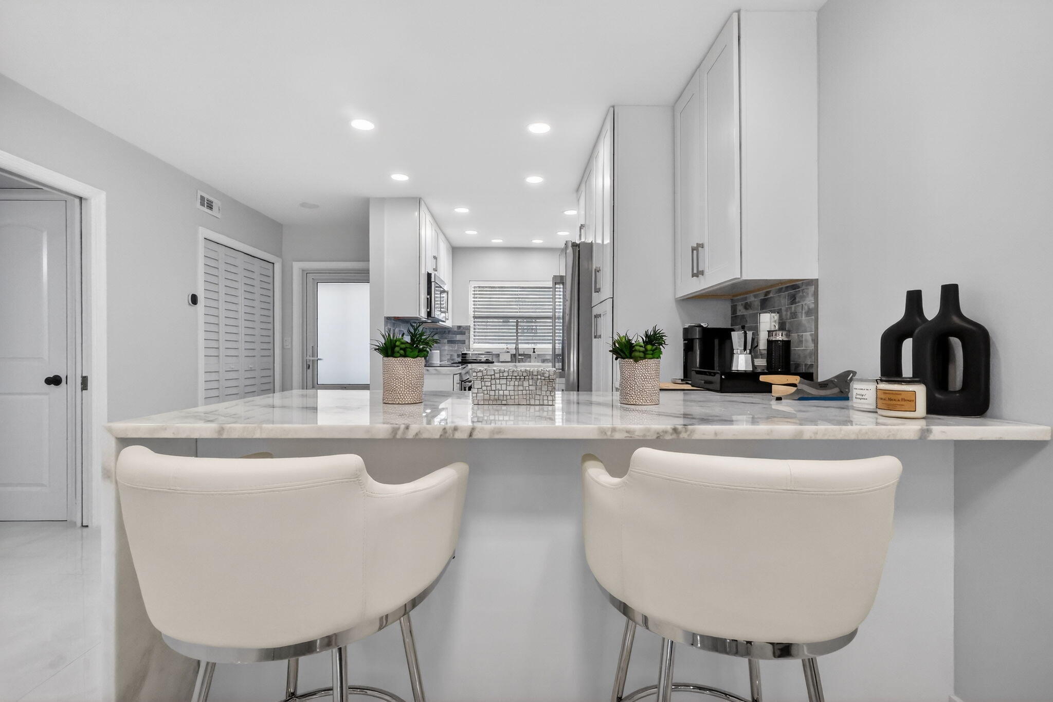 700 NE Harbour Terrace 1250