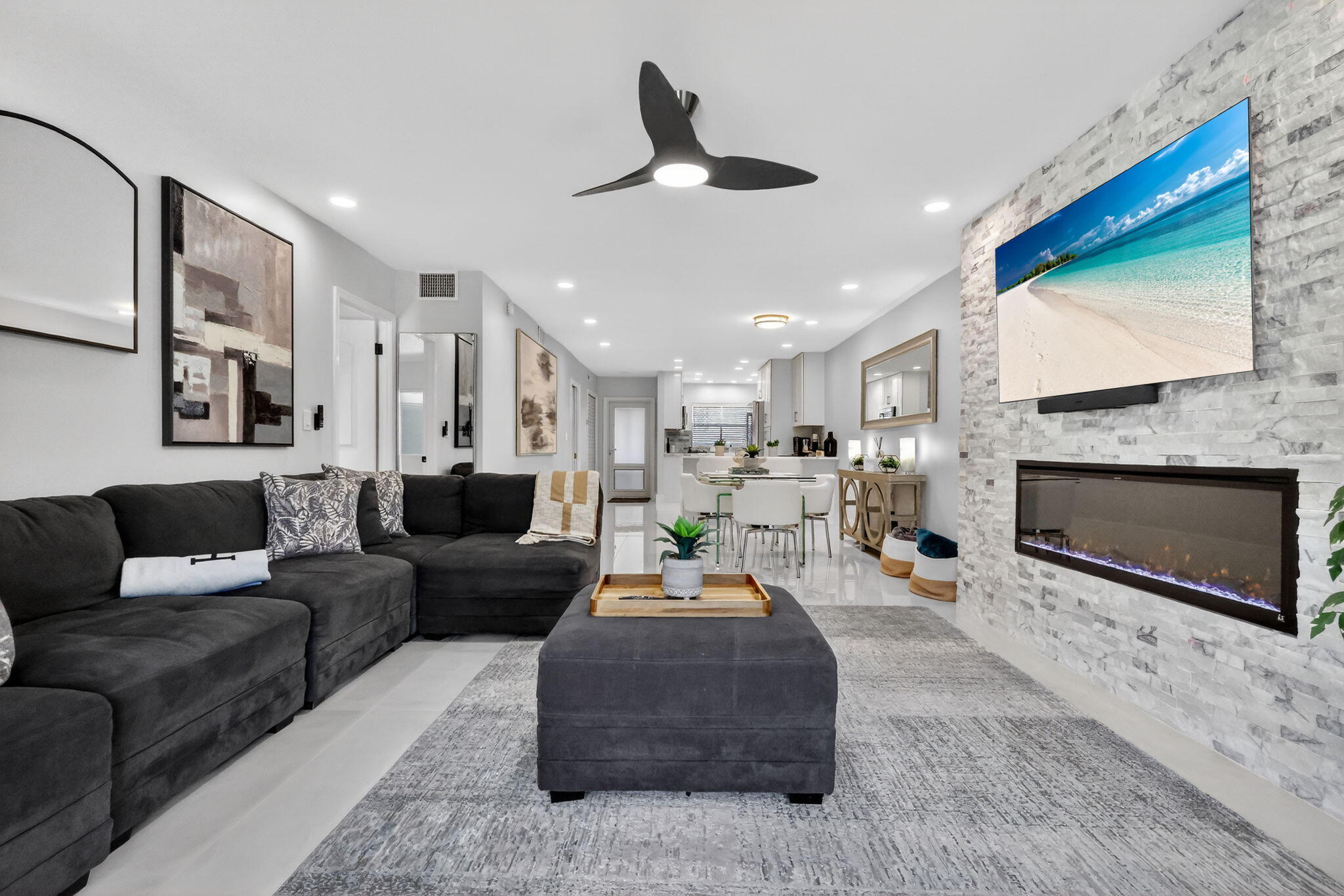 700 NE Harbour Terrace 1250
