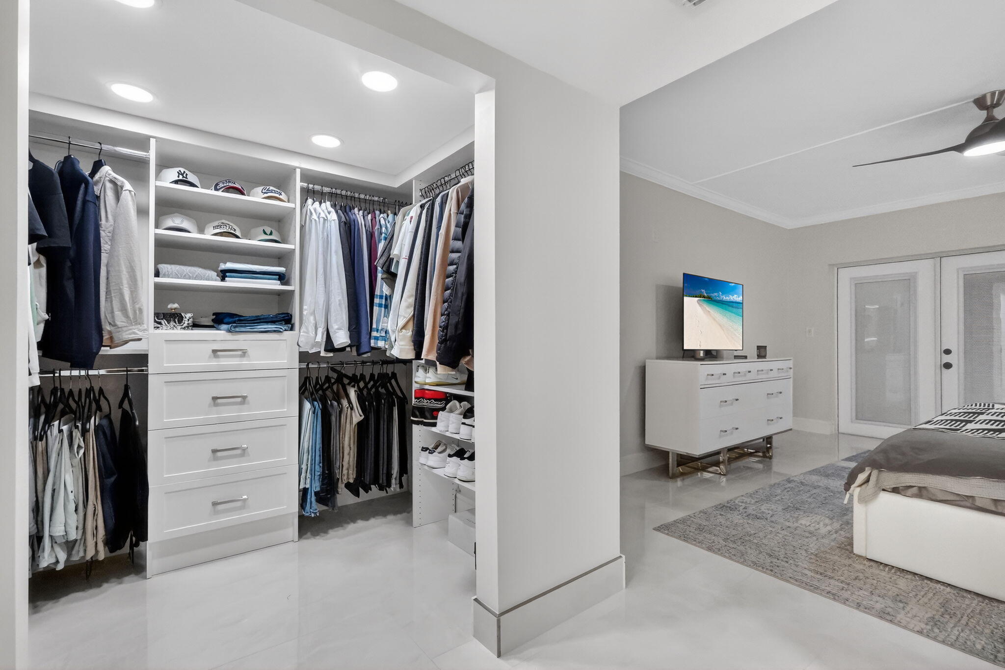 700 NE Harbour Terrace 1250