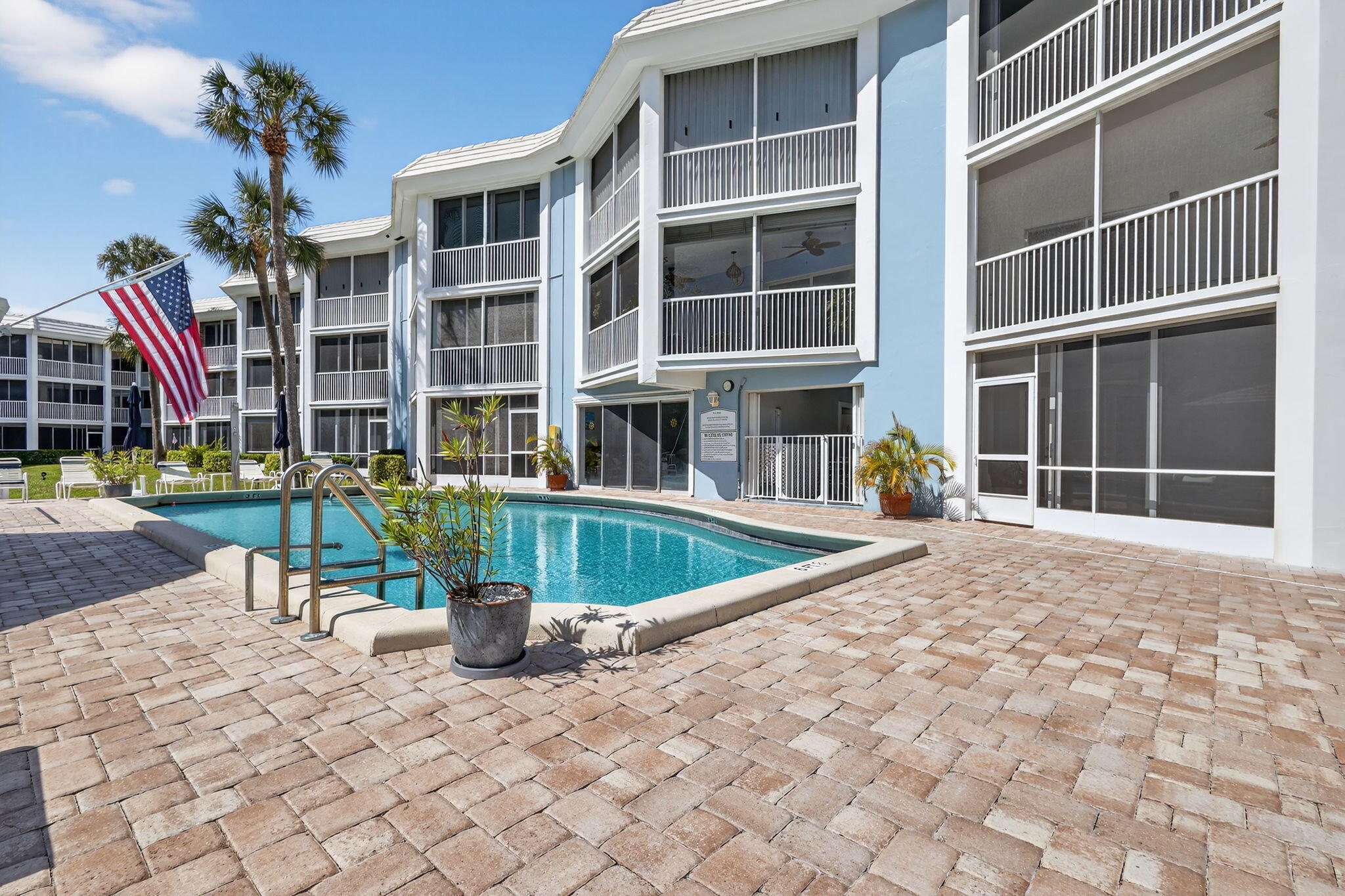 700 NE Harbour Terrace 1250