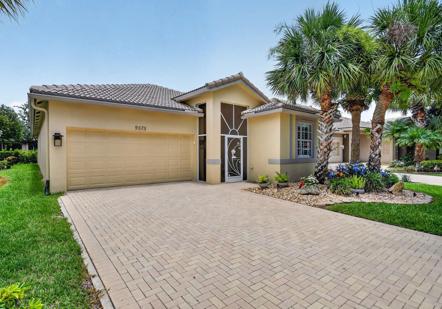 9575 Sandpiper Shores Way