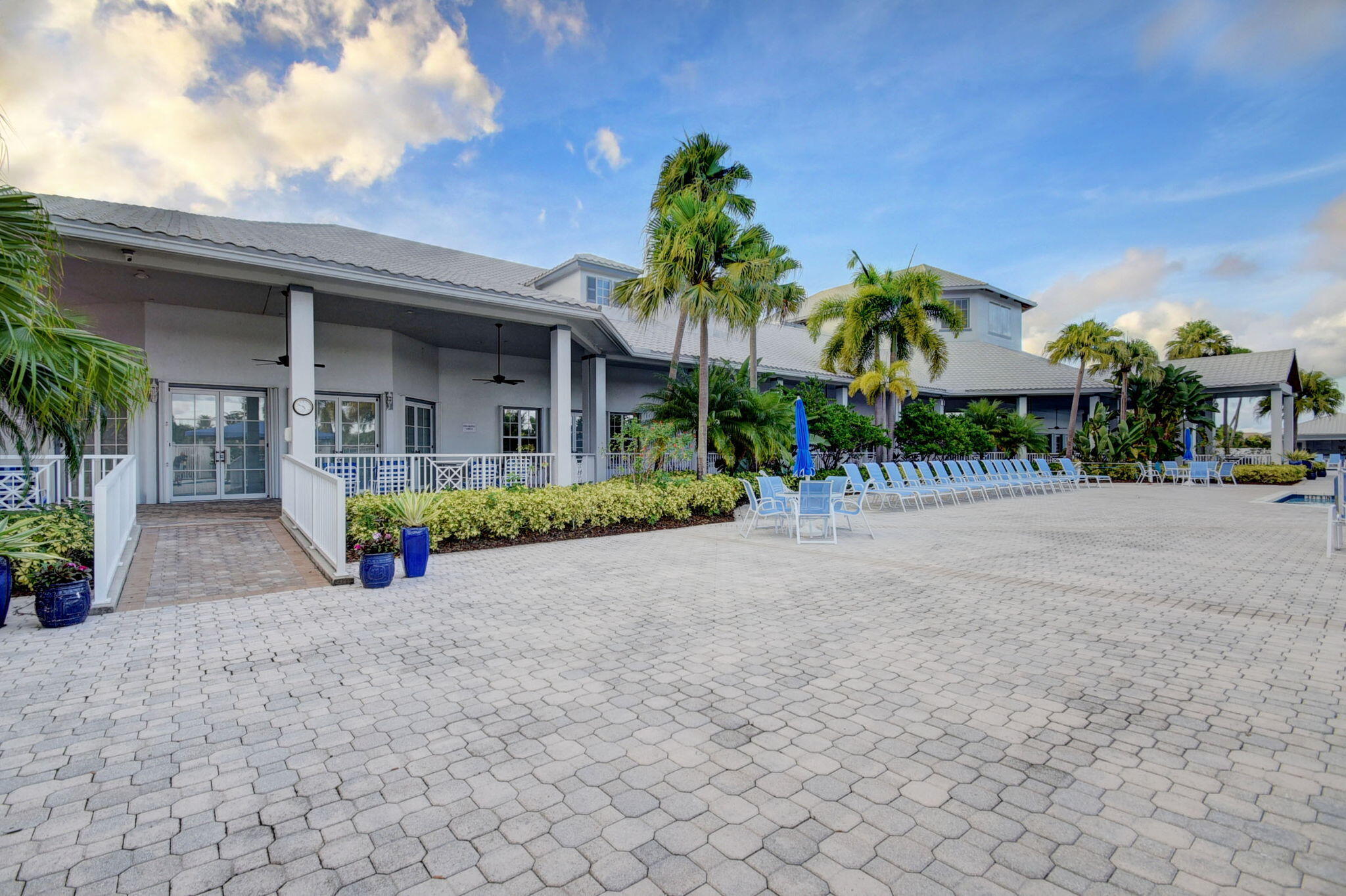 9575 Sandpiper Shores Way