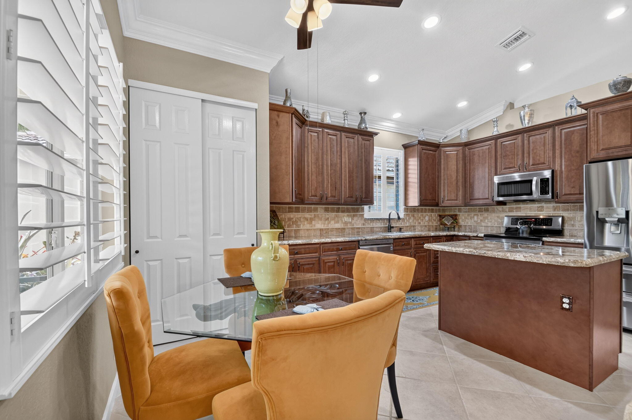 9575 Sandpiper Shores Way