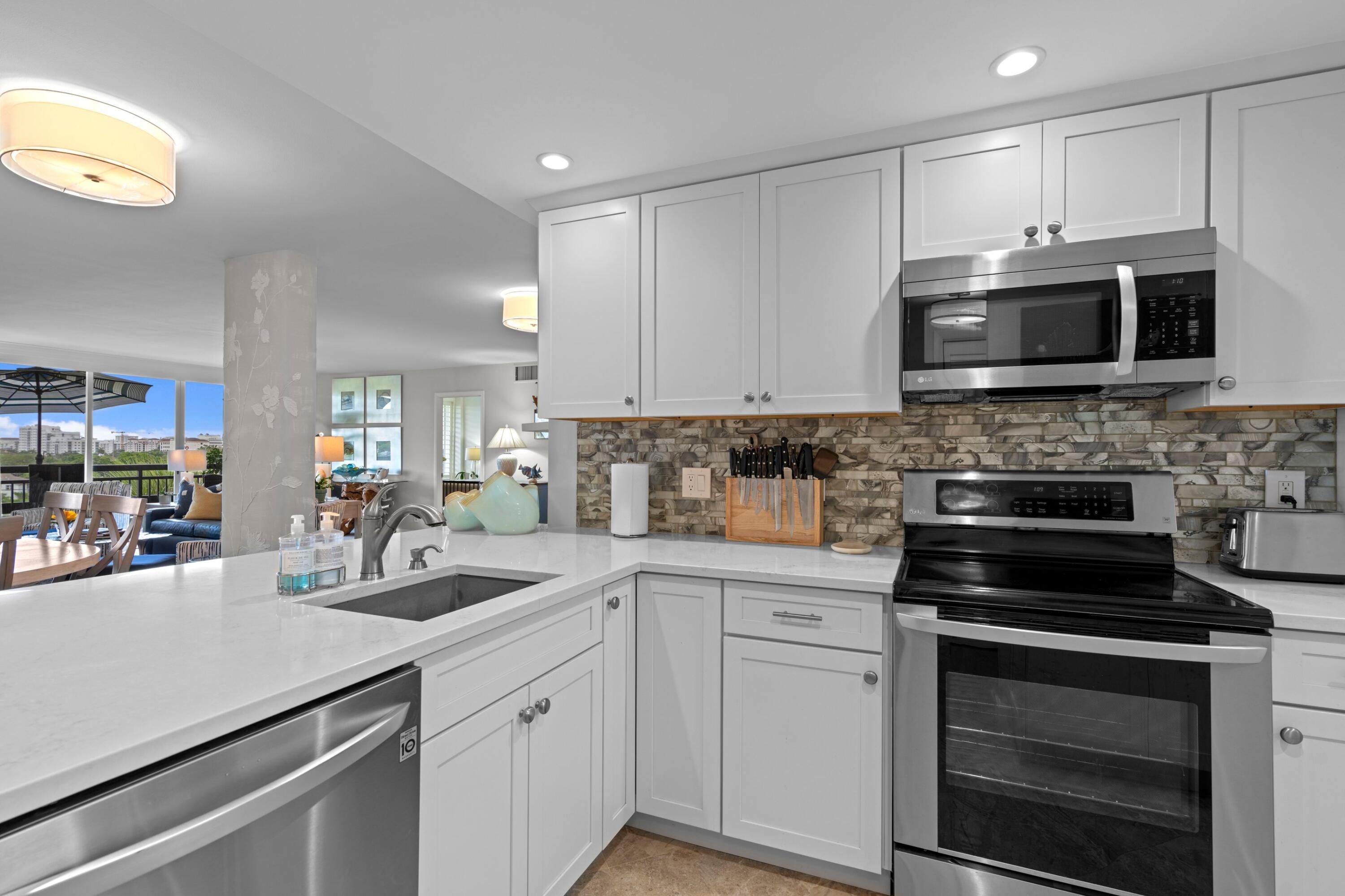 555 NW 4th Avenue Apt 501