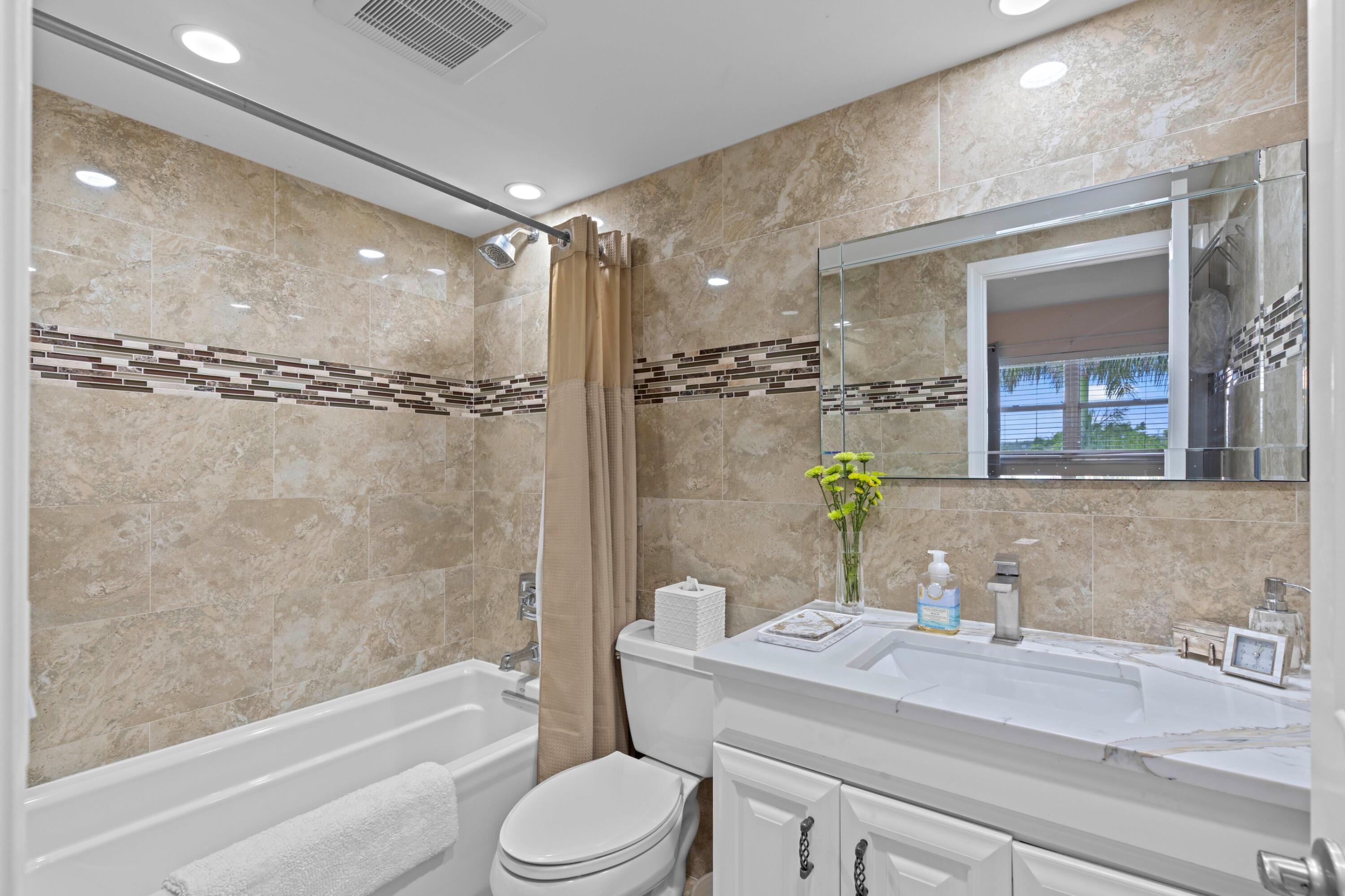555 NW 4th Avenue Apt 501