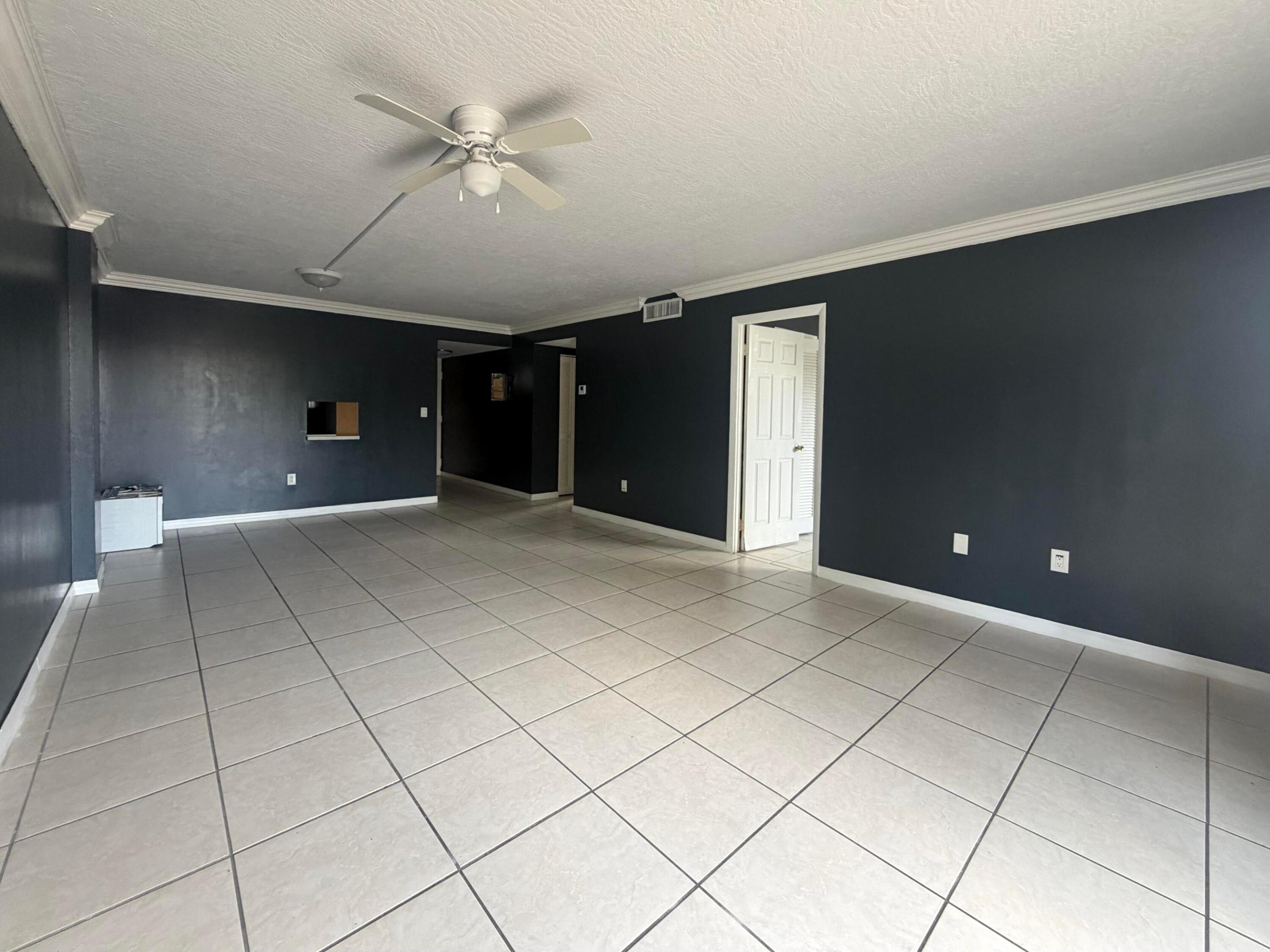 15600 NW 7th Avenue 303