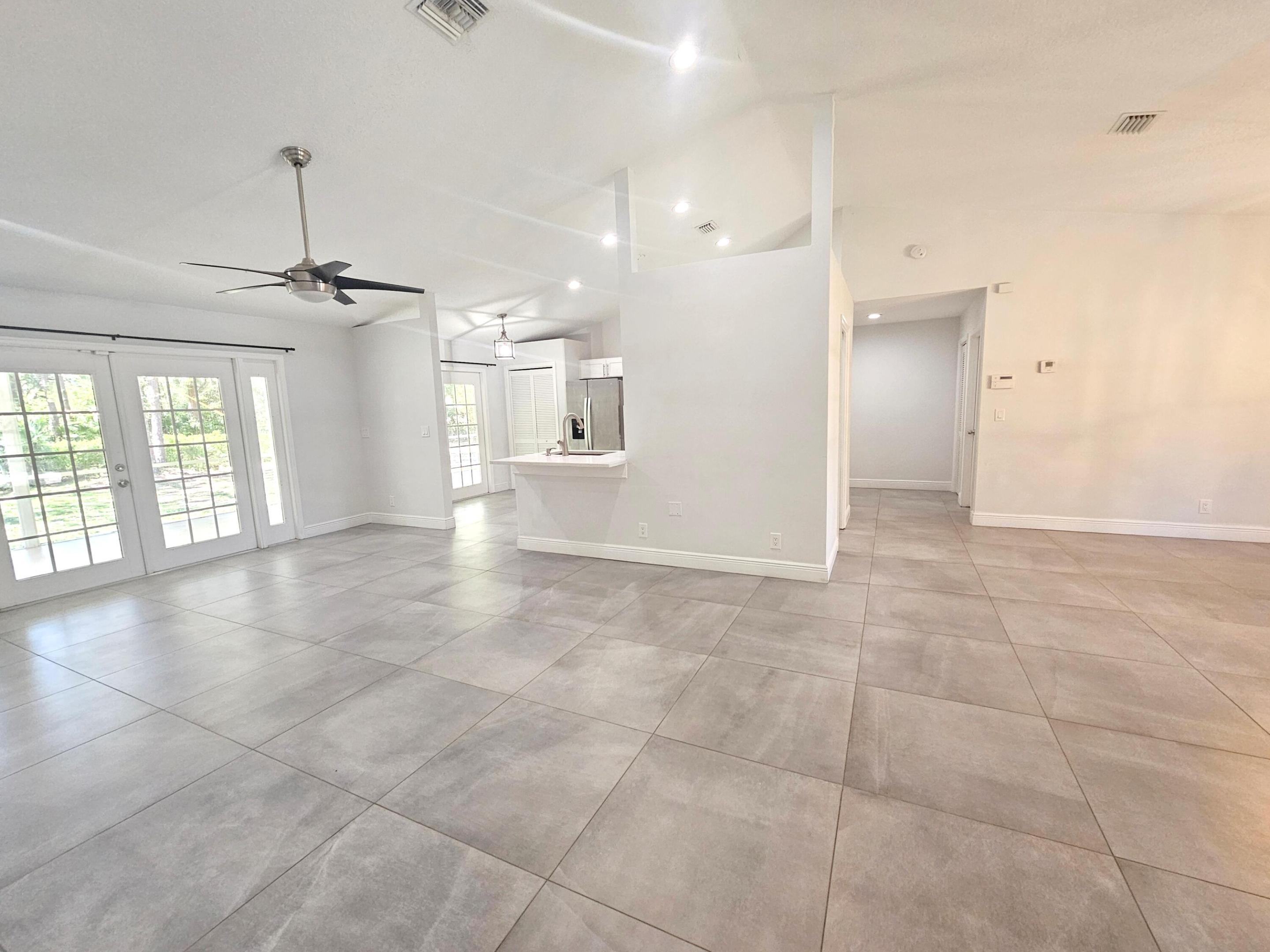 13588 74TH Street N